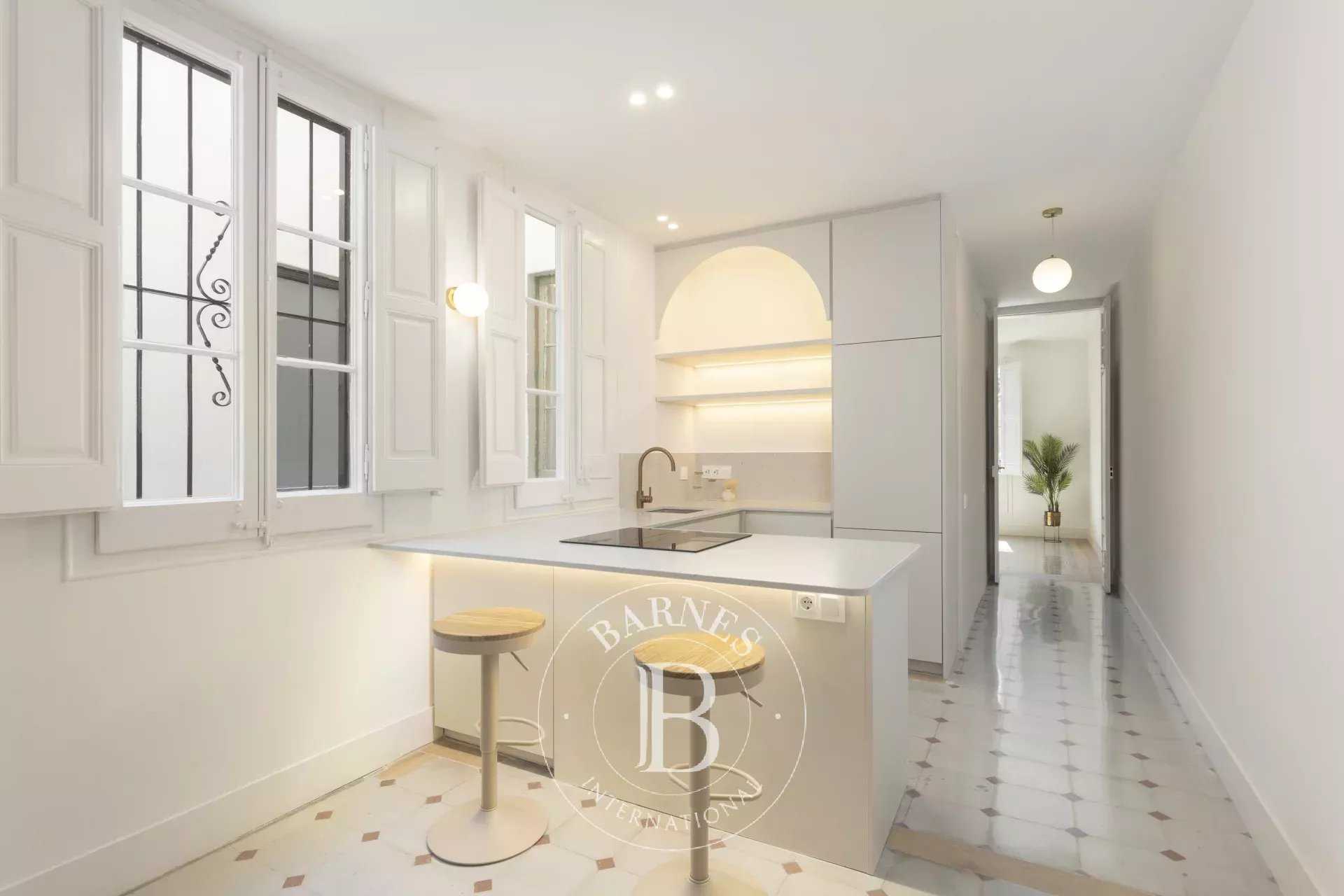 Barcelona  - Apartment 3 Bedrooms