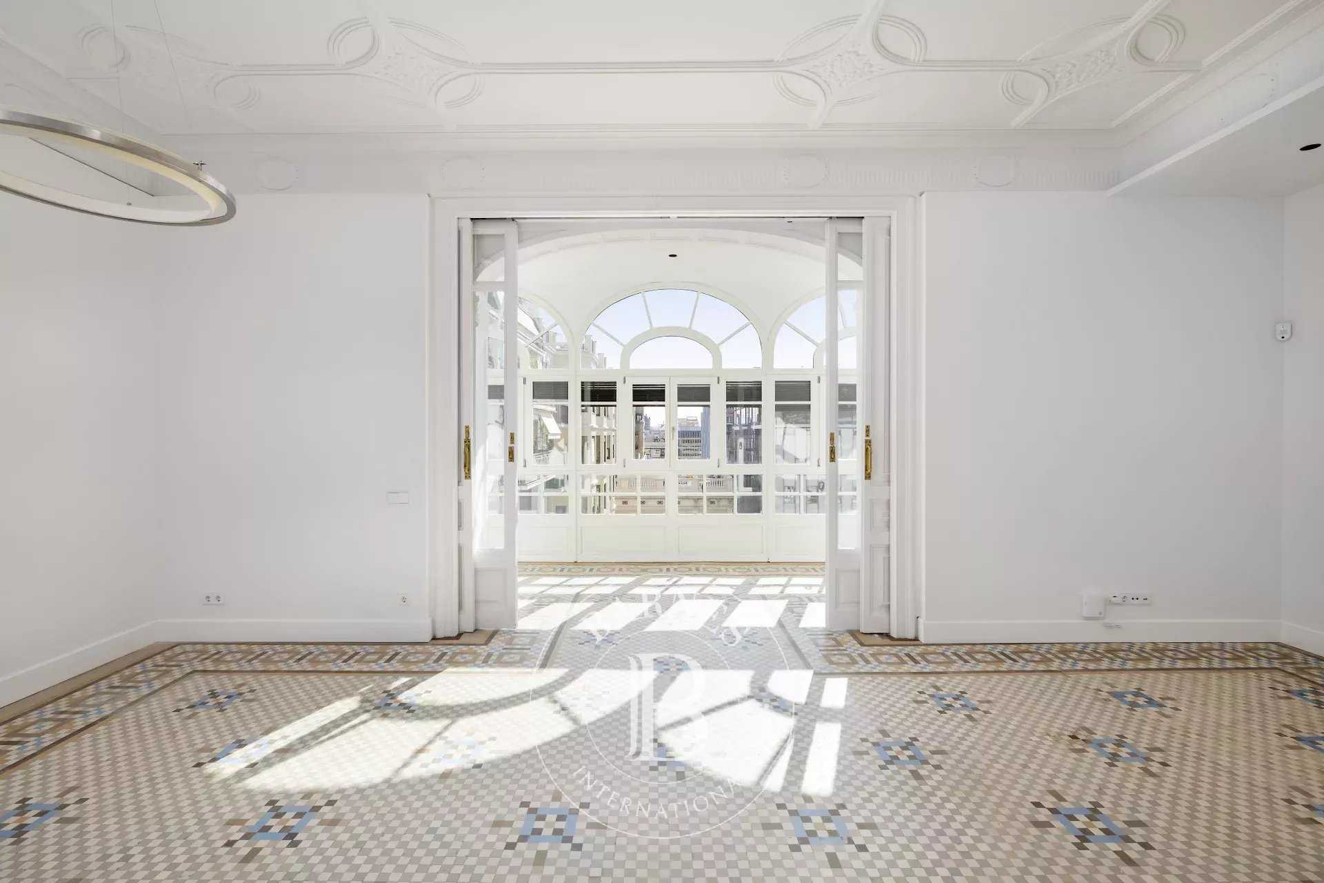 Barcelona  - Penthouse 3 Bedrooms