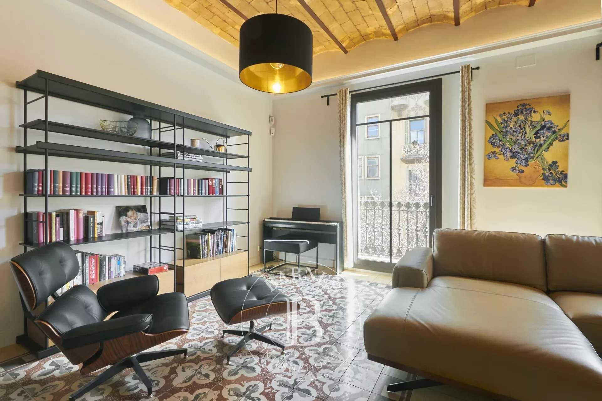 Barcelona  - Apartment 3 Bedrooms