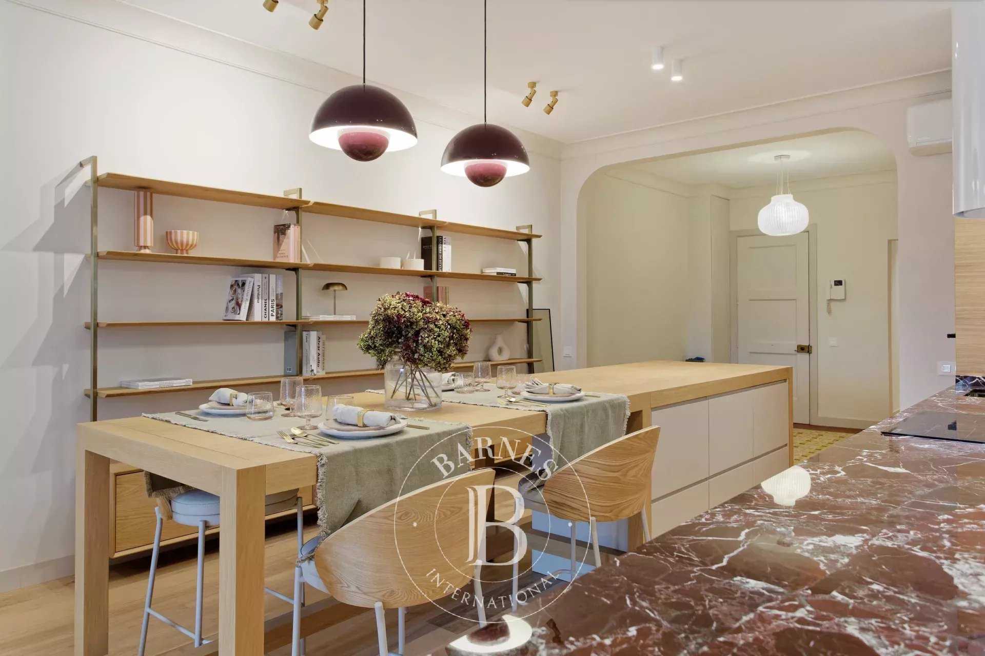 Barcelona  - Apartment 4 Bedrooms