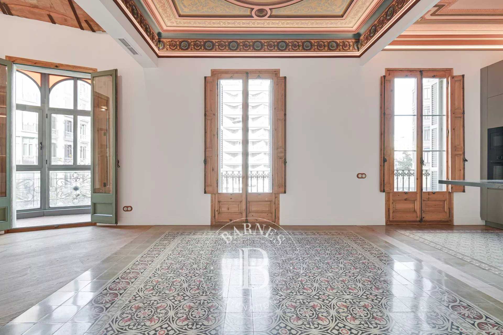 Barcelona  - Apartment 3 Bedrooms