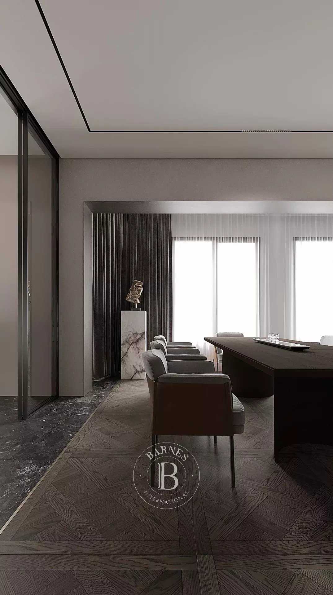 Barcelona  - Apartment 5 Bedrooms