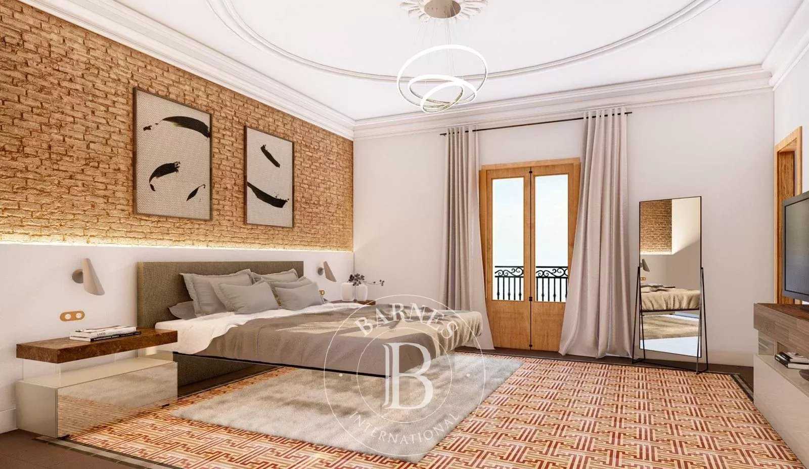 Barcelona  - Apartment 3 Bedrooms