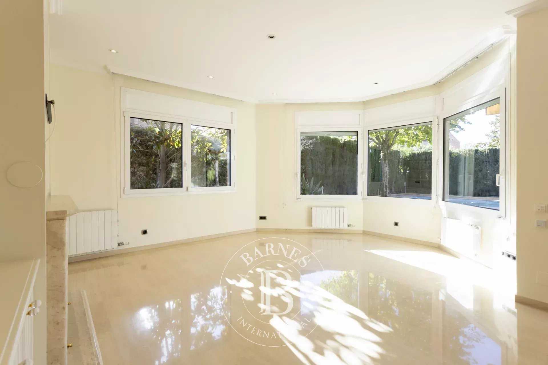 Sant Cugat del Vallés  - Chalet 6 Bedrooms