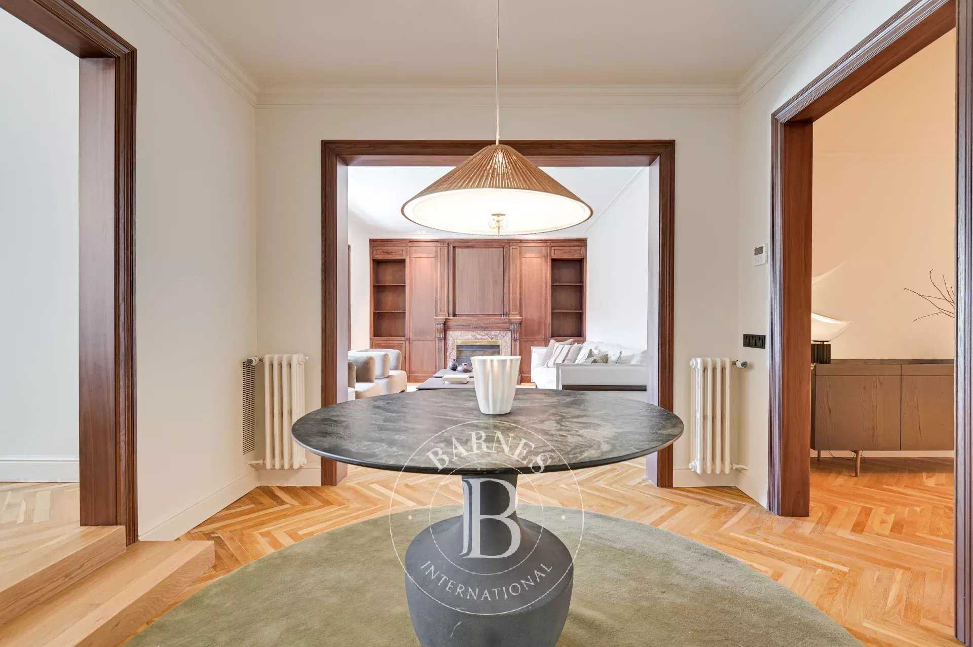 Barcelona  - Appartement 5 Pi&egrave;ces 5 Chambres