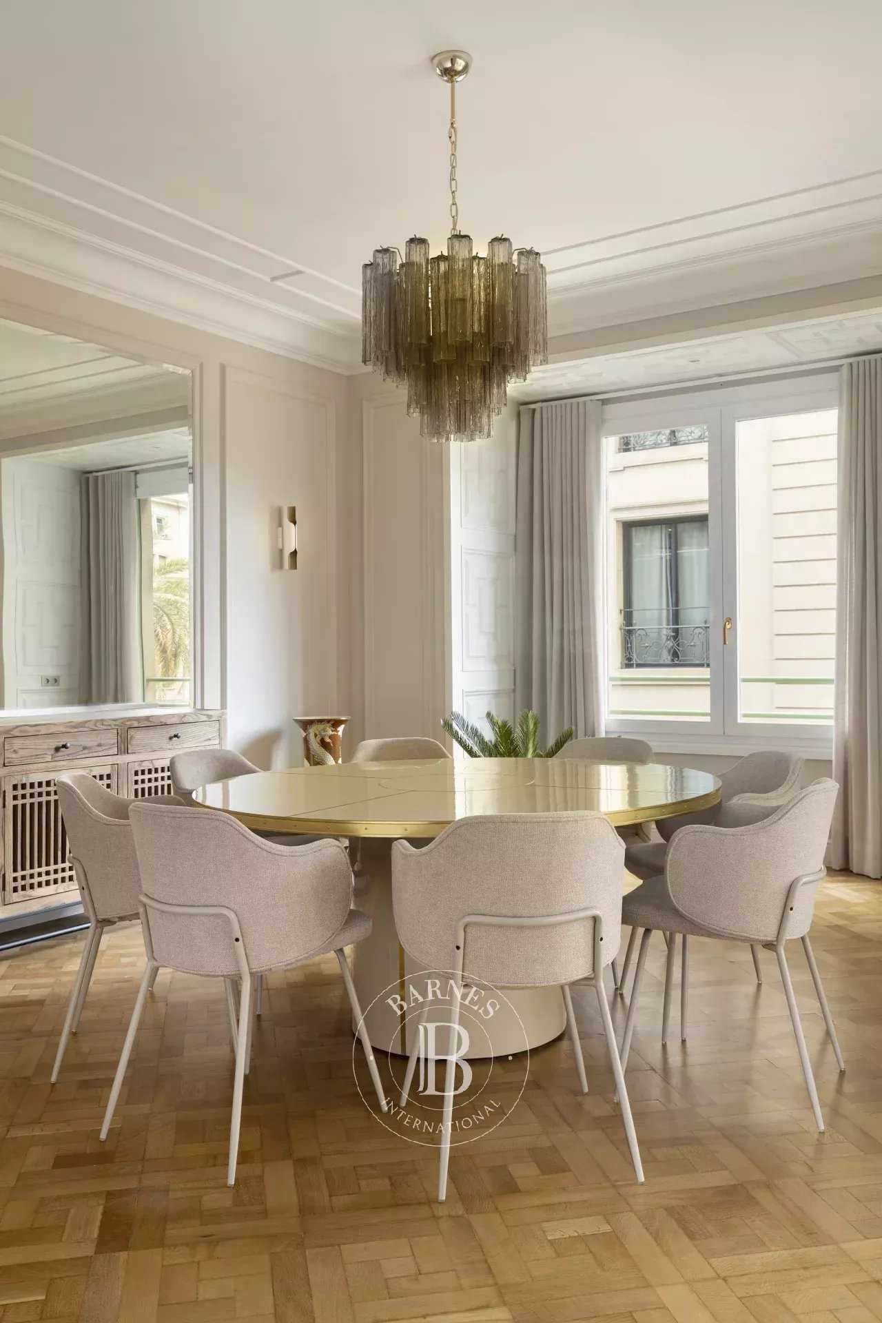 Barcelona  - Apartment 3 Bedrooms