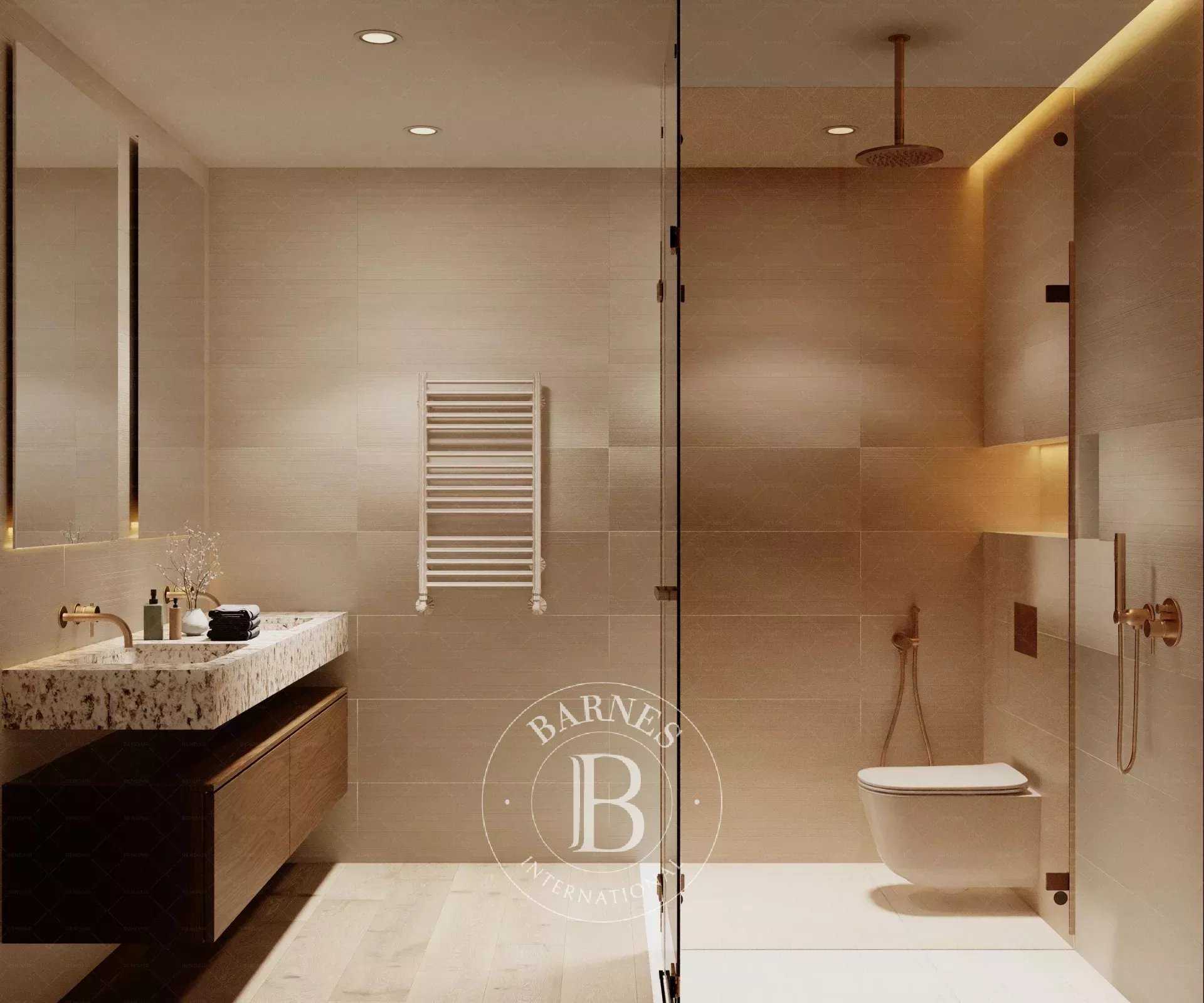 Barcelona  - Apartment 4 Bedrooms