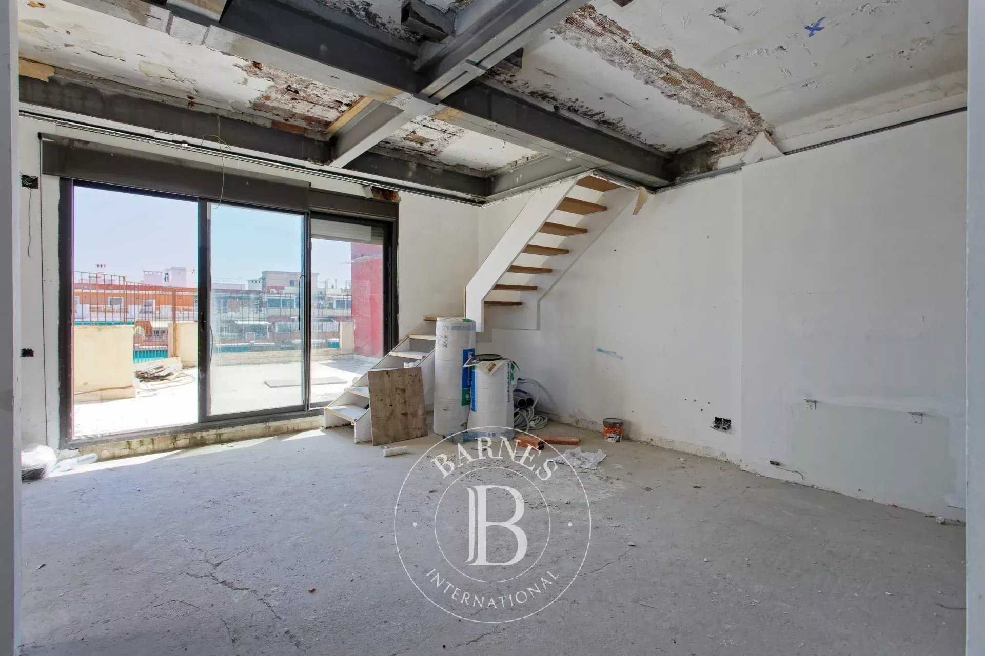 Barcelona  - Apartment 4 Bedrooms