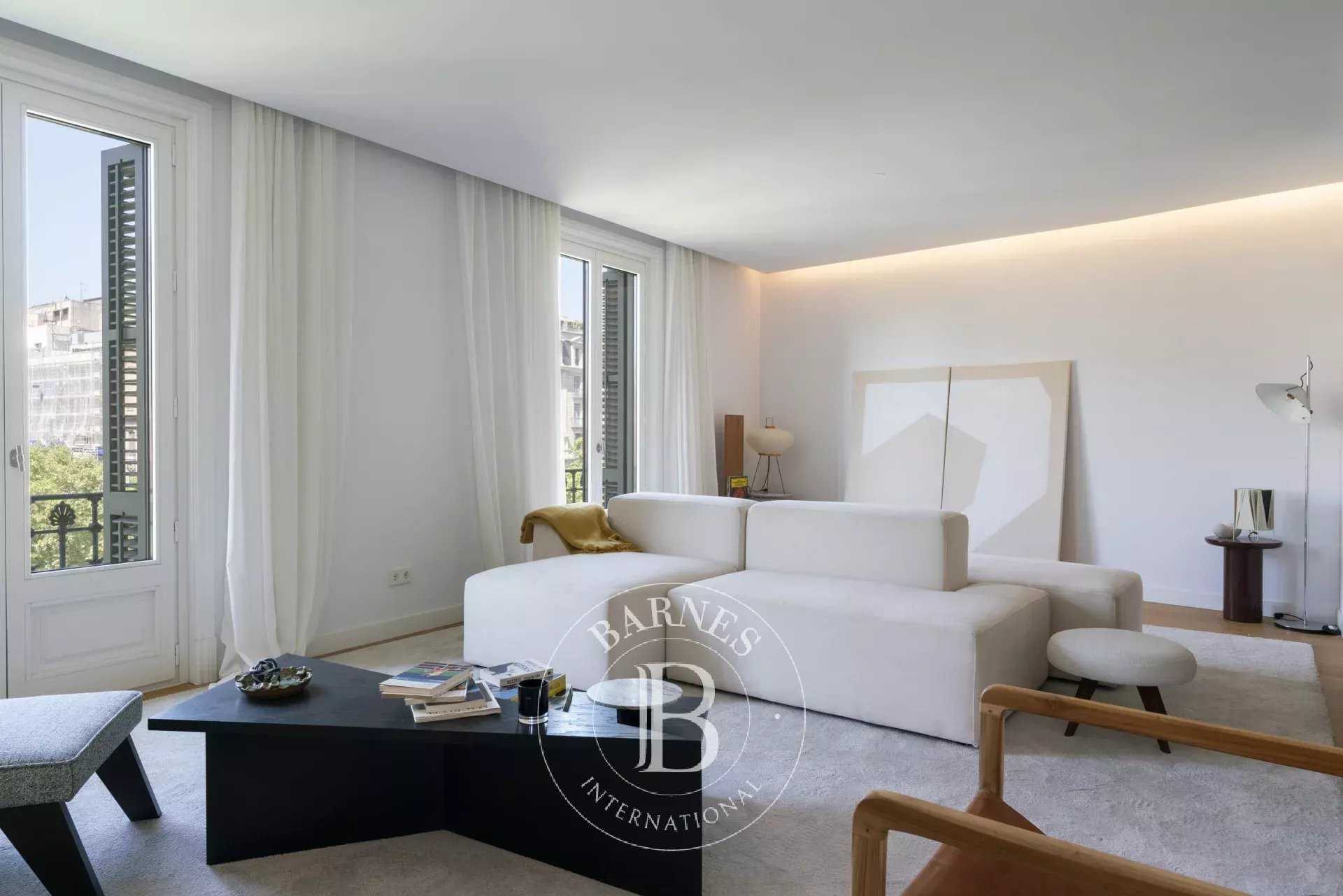 Barcelona  - Apartment 4 Bedrooms