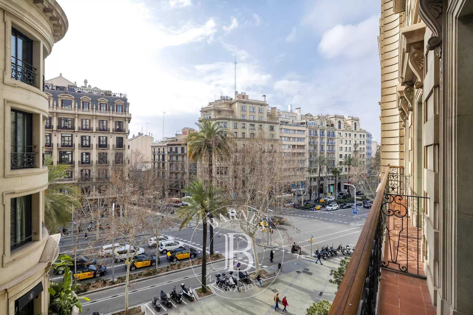 Barcelona  - Apartment 3 Bedrooms