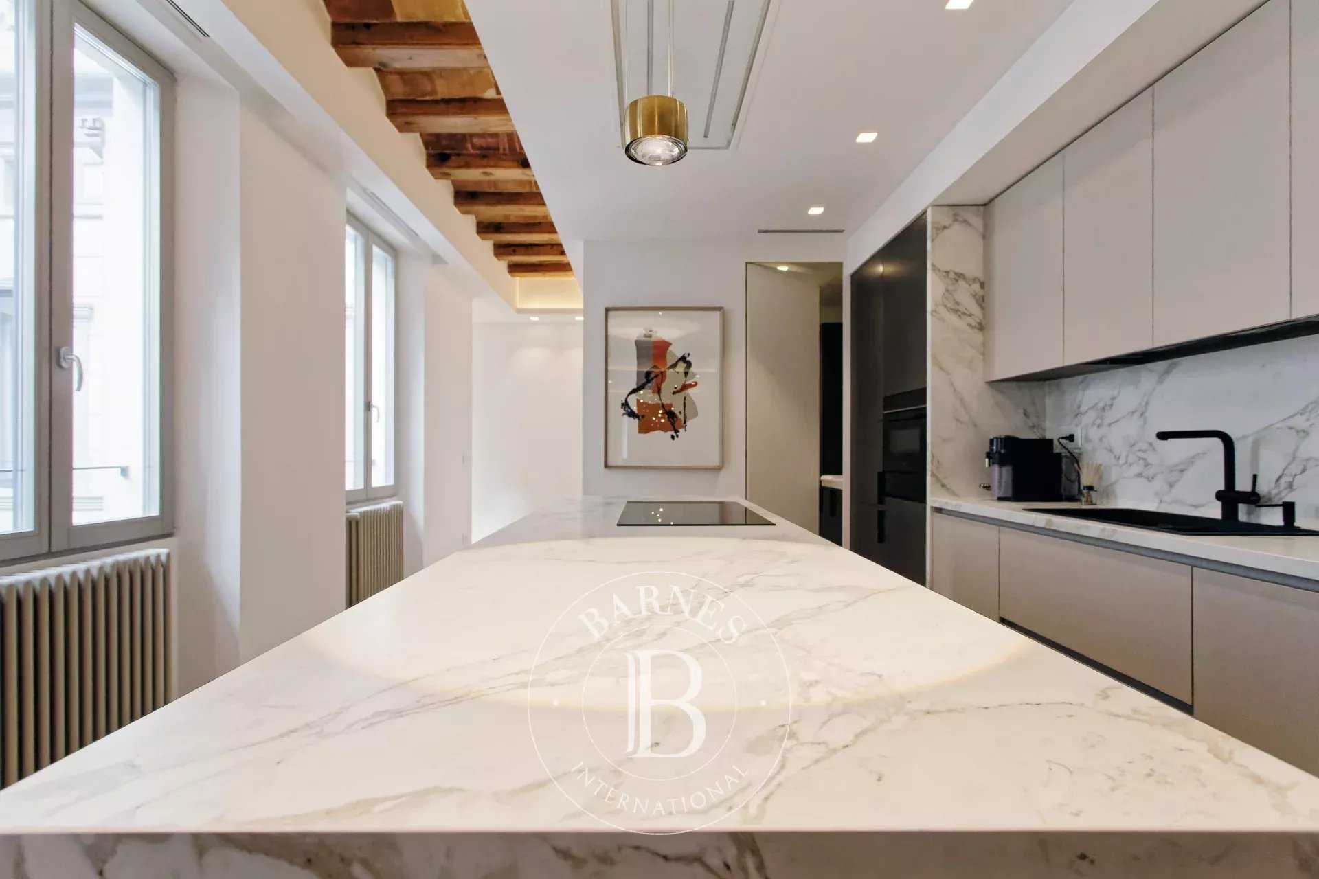 Barcelona  - Apartment 3 Bedrooms