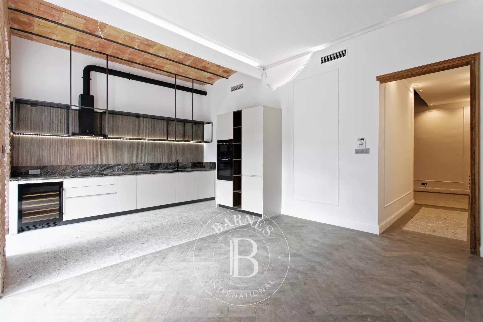 Appartement Barcelona  -  ref 85645810 (picture 2)