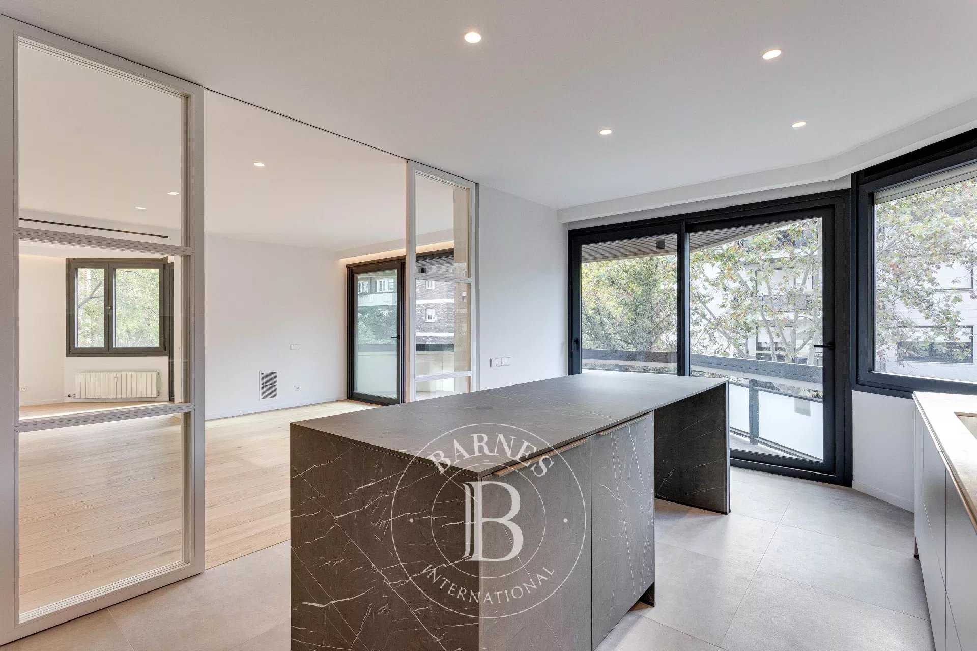 Apartment Barcelona  -  ref 85606982 (picture 2)