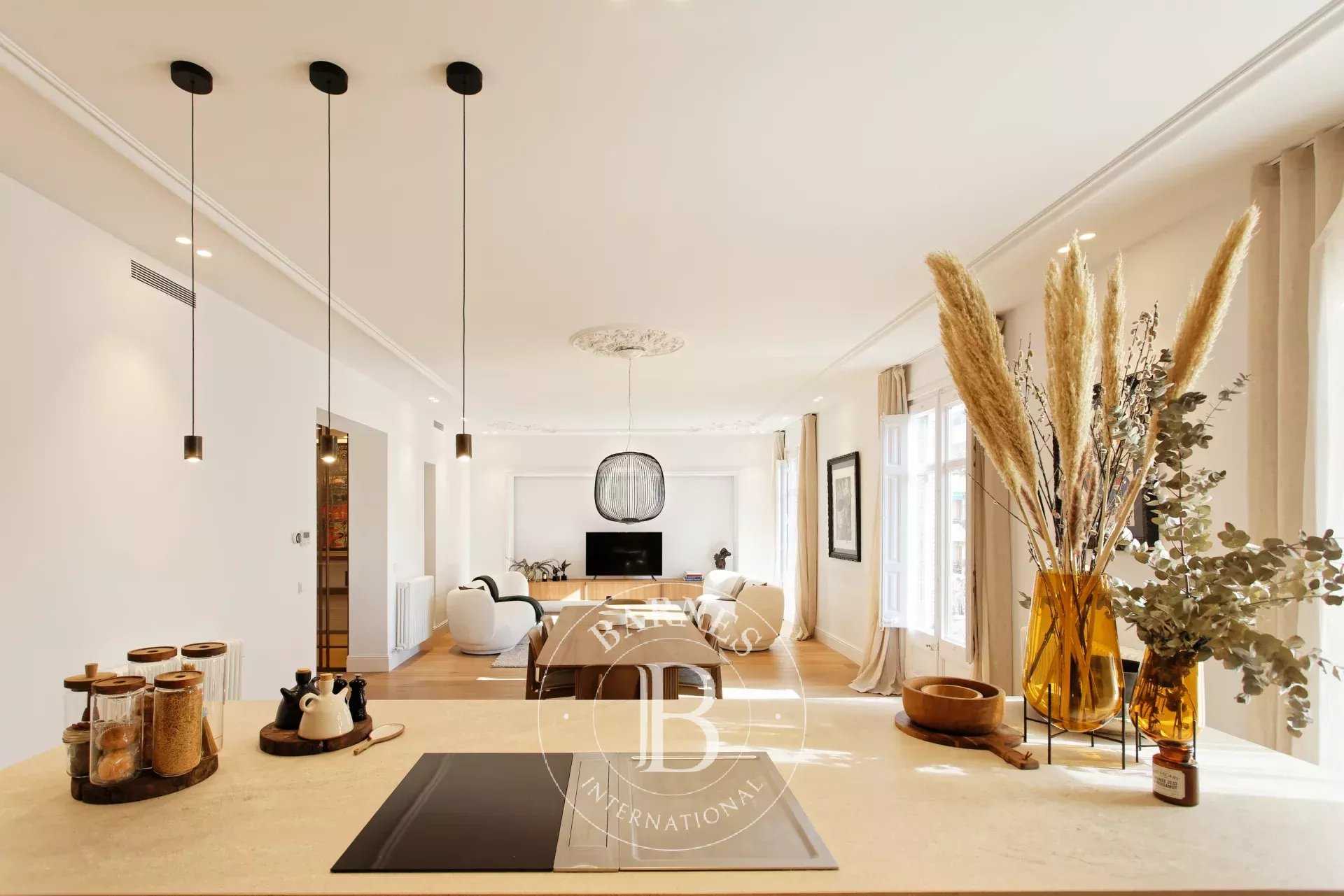 Appartement Barcelona  -  ref 85352337 (picture 1)