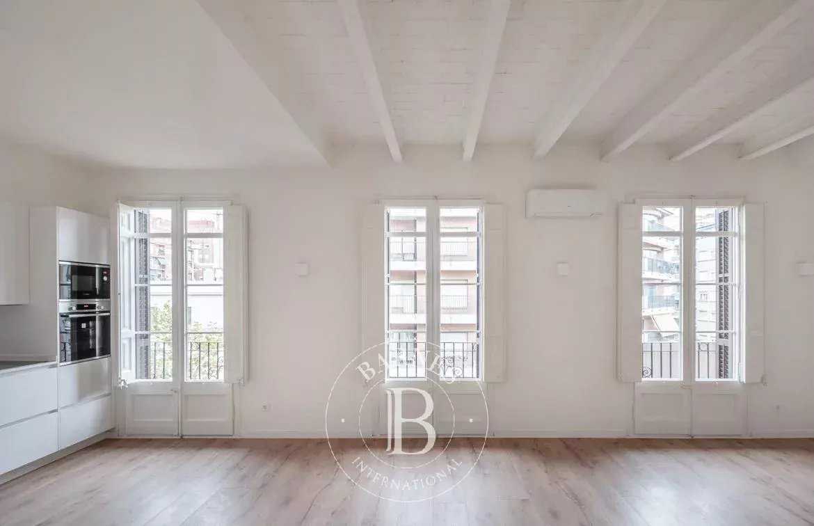 Apartment Barcelona  -  ref 85941875 (picture 2)