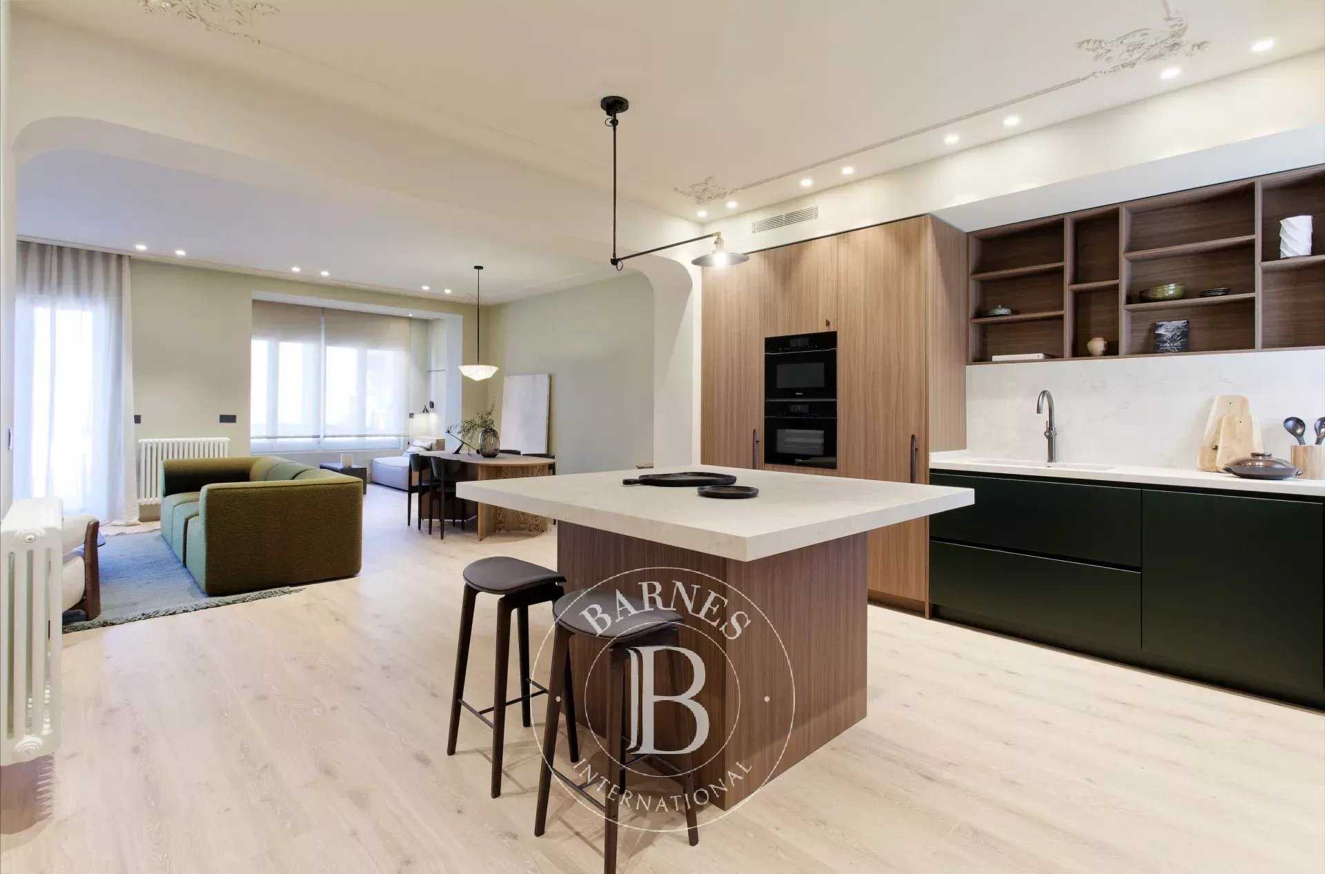 Apartment Barcelona  -  ref 85695948 (picture 1)