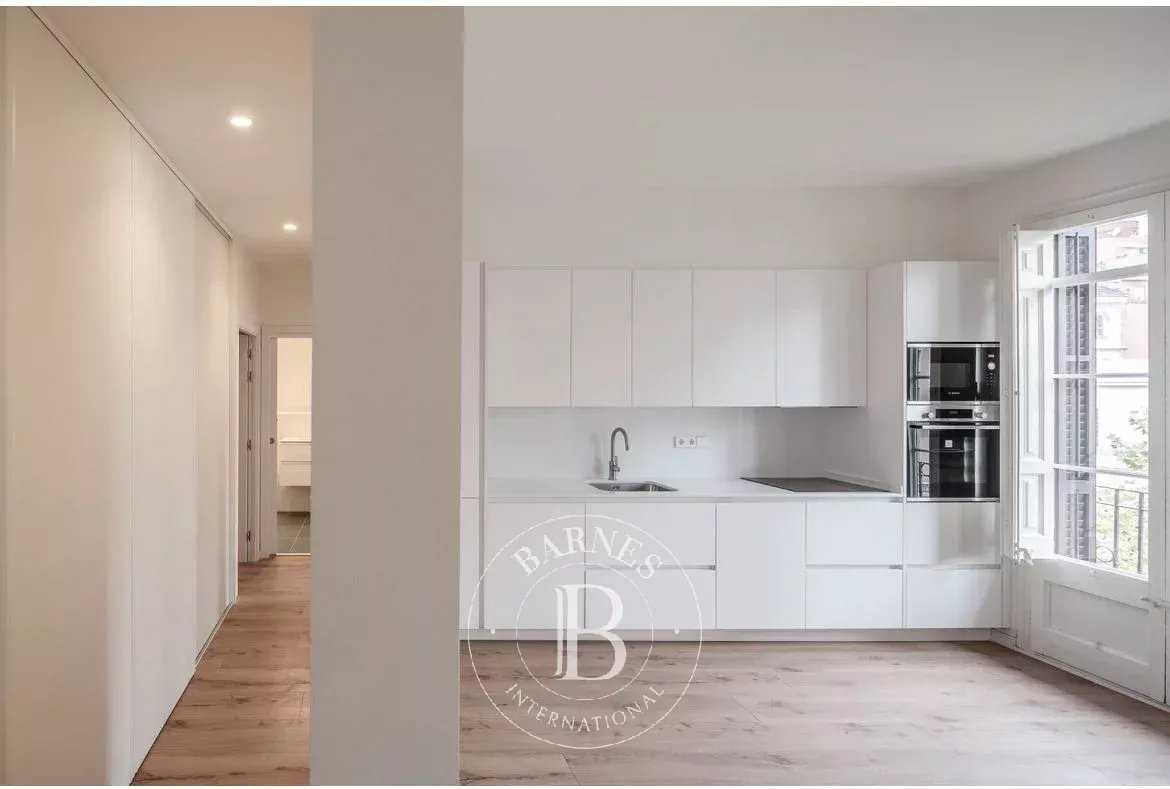 Apartment Barcelona  -  ref 85941875 (picture 3)