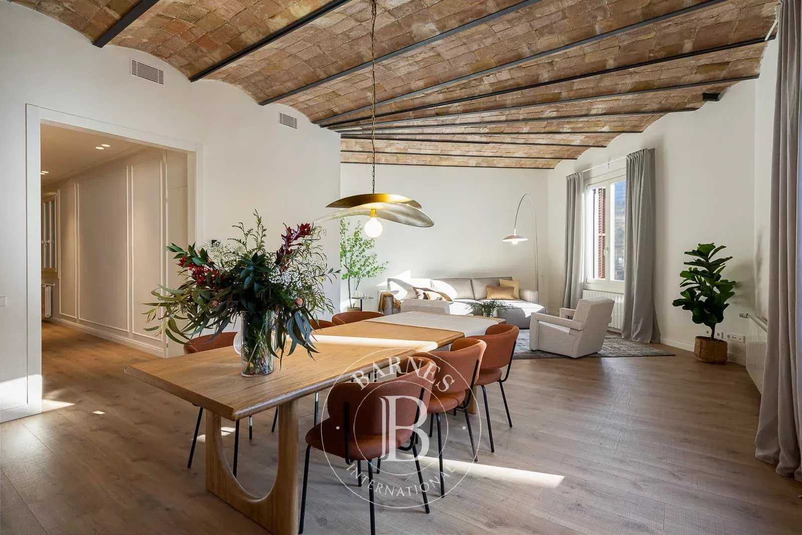 Apartment Barcelona  -  ref 85984167 (picture 1)