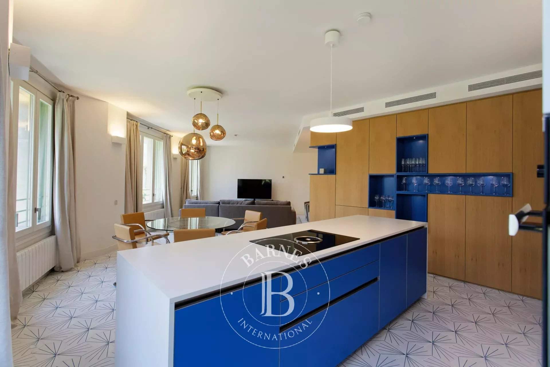 Barcelona  - Piso  - picture 12