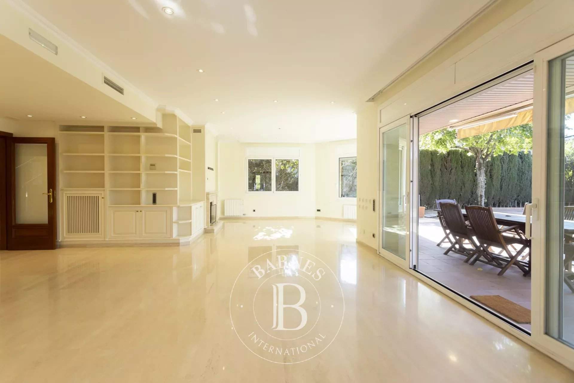 Sant Cugat del Vallés  - Chalet 6 Bedrooms - picture 13