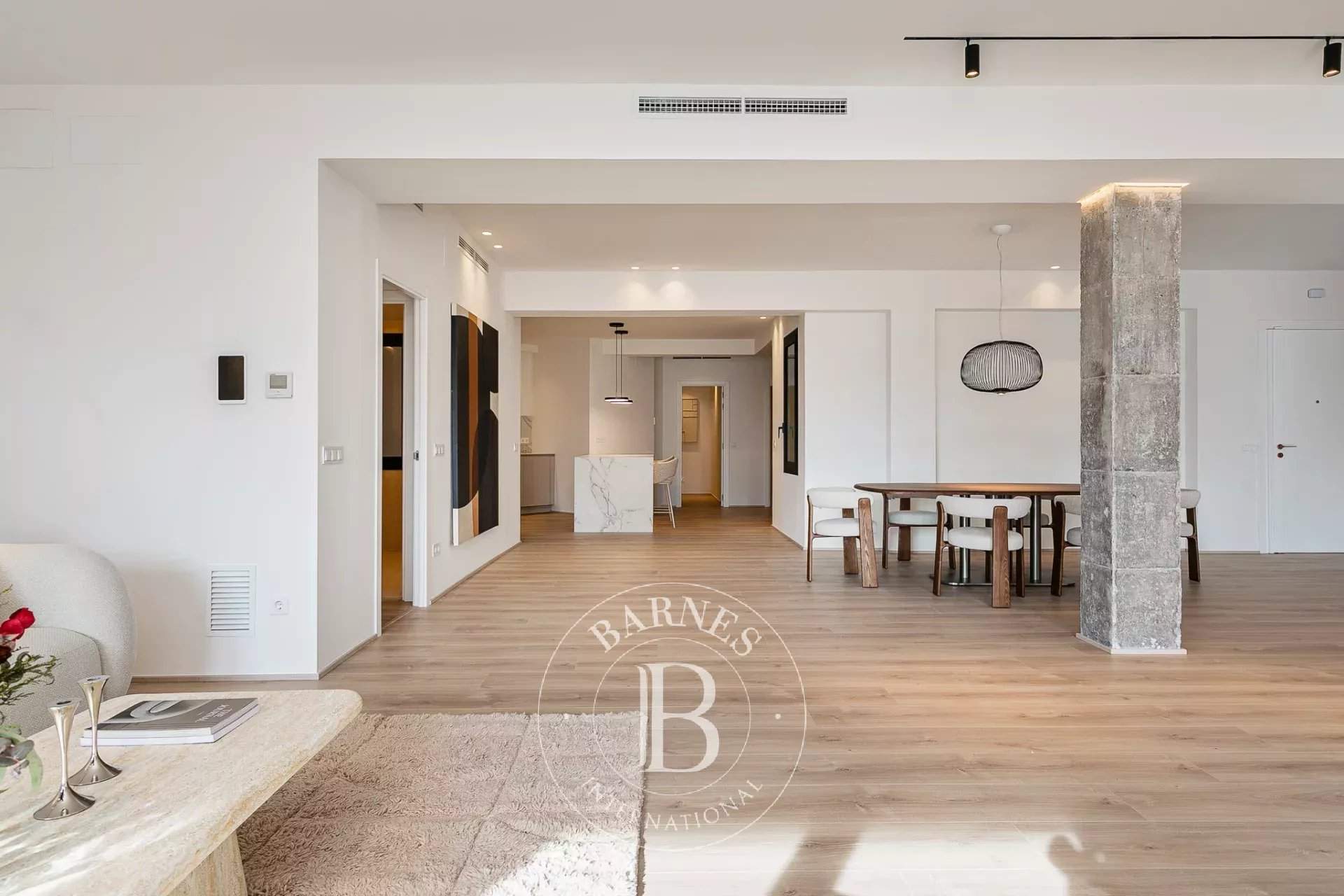 Barcelona  - Piso  - picture 8