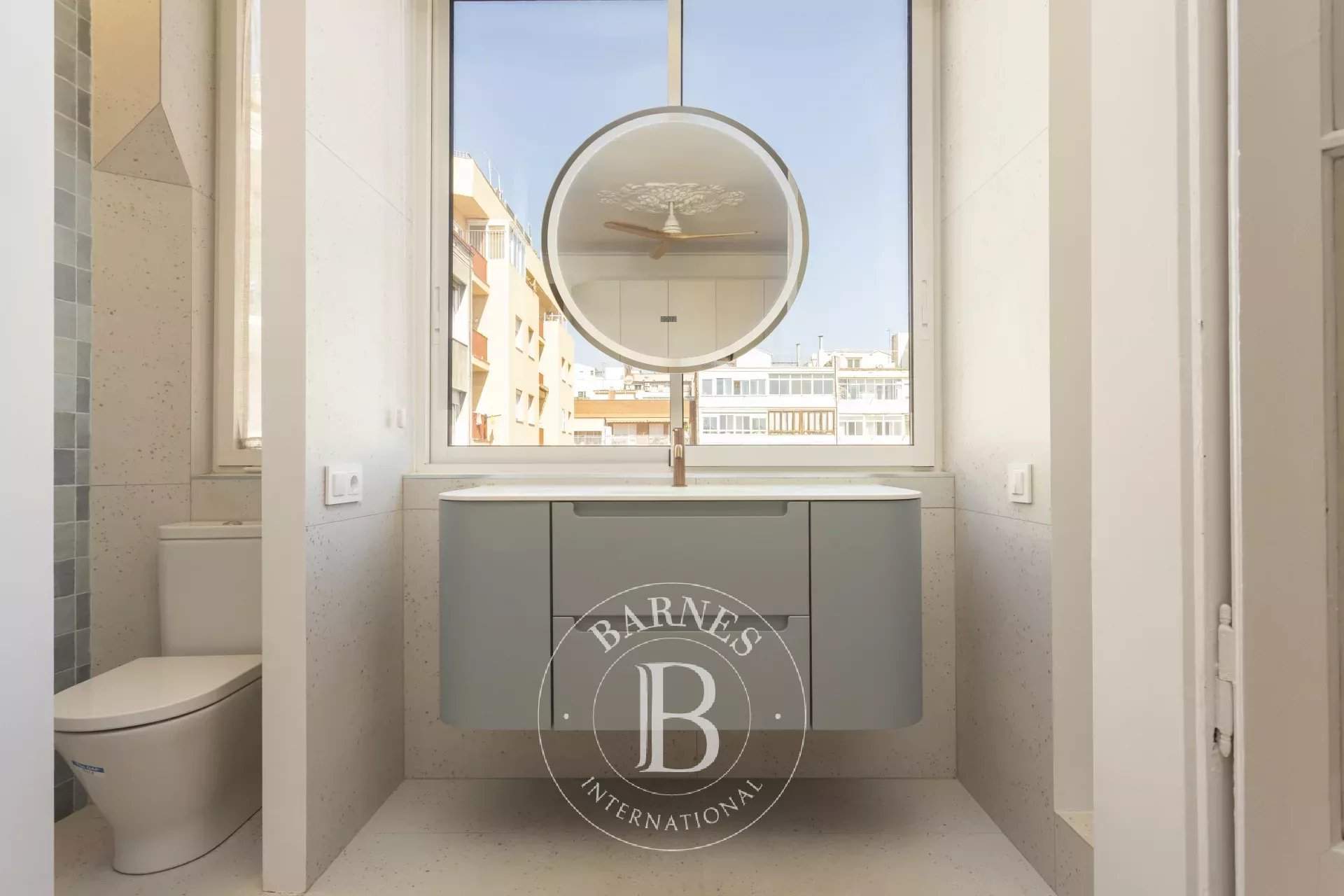 Barcelona  - Apartment 3 Bedrooms - picture 16