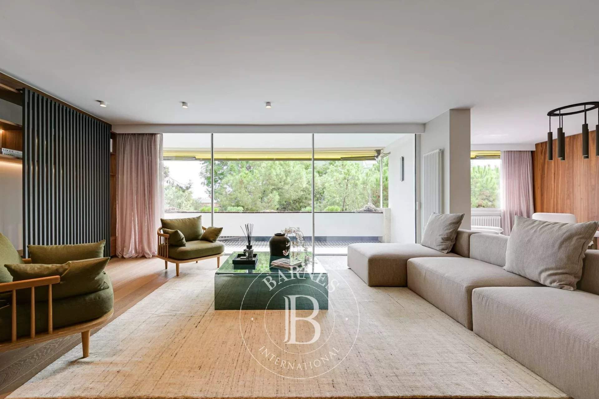 Barcelona  - Apartment 6 Bedrooms - picture 4