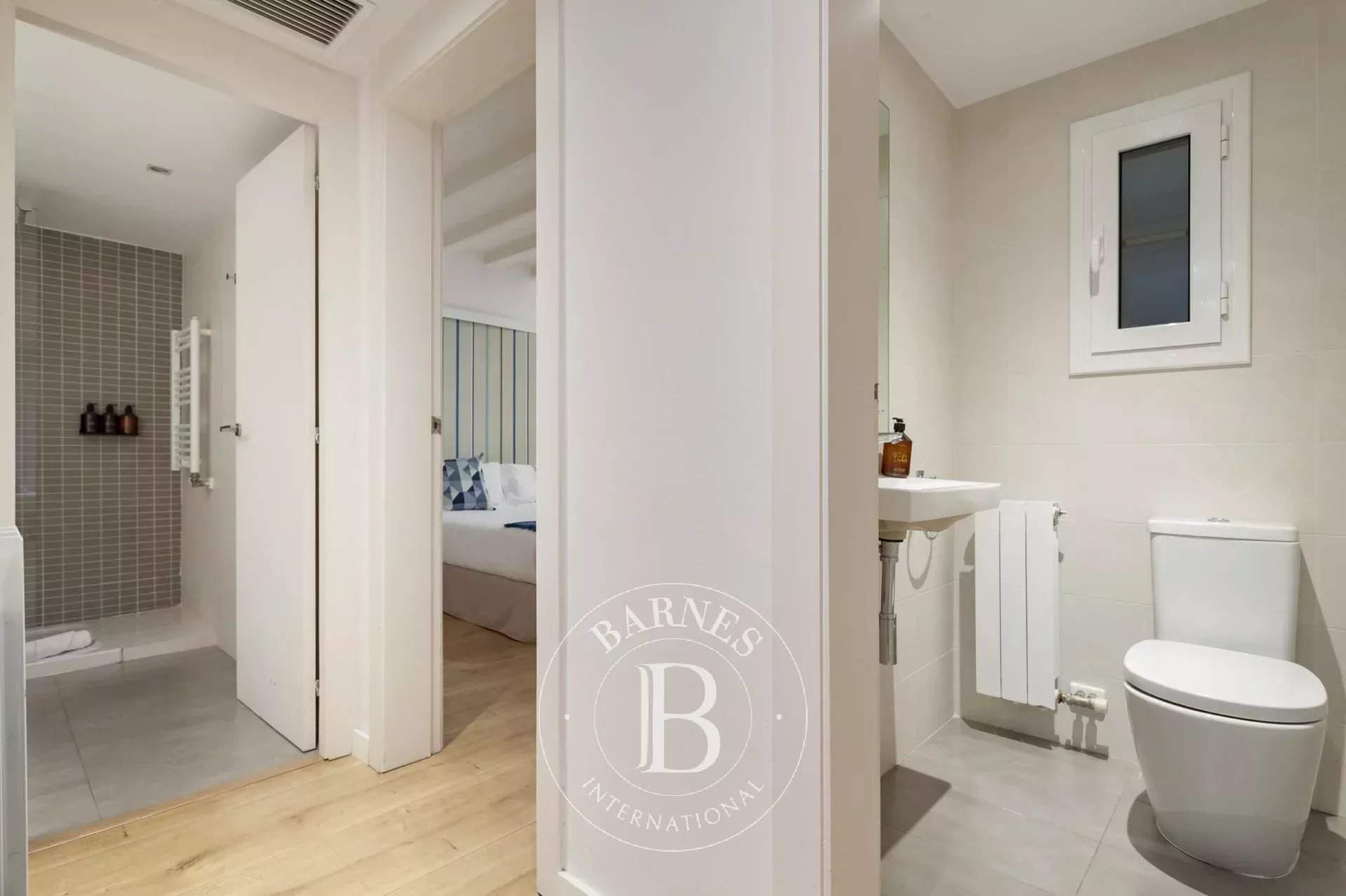 Barcelona  - Piso  - picture 12