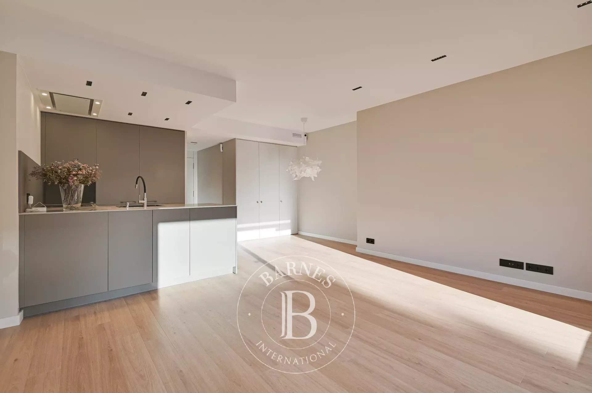 Barcelona  - Apartment 3 Bedrooms - picture 8