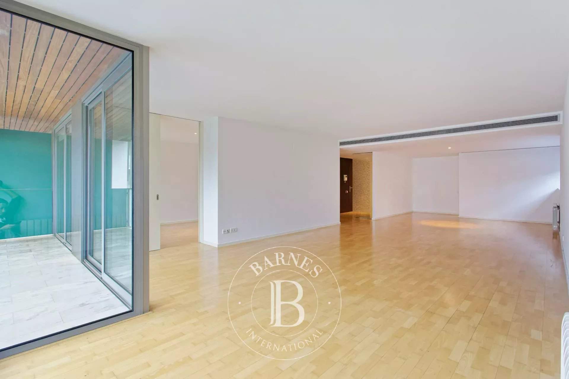 Barcelona  - Apartment 6 Bedrooms - picture 6