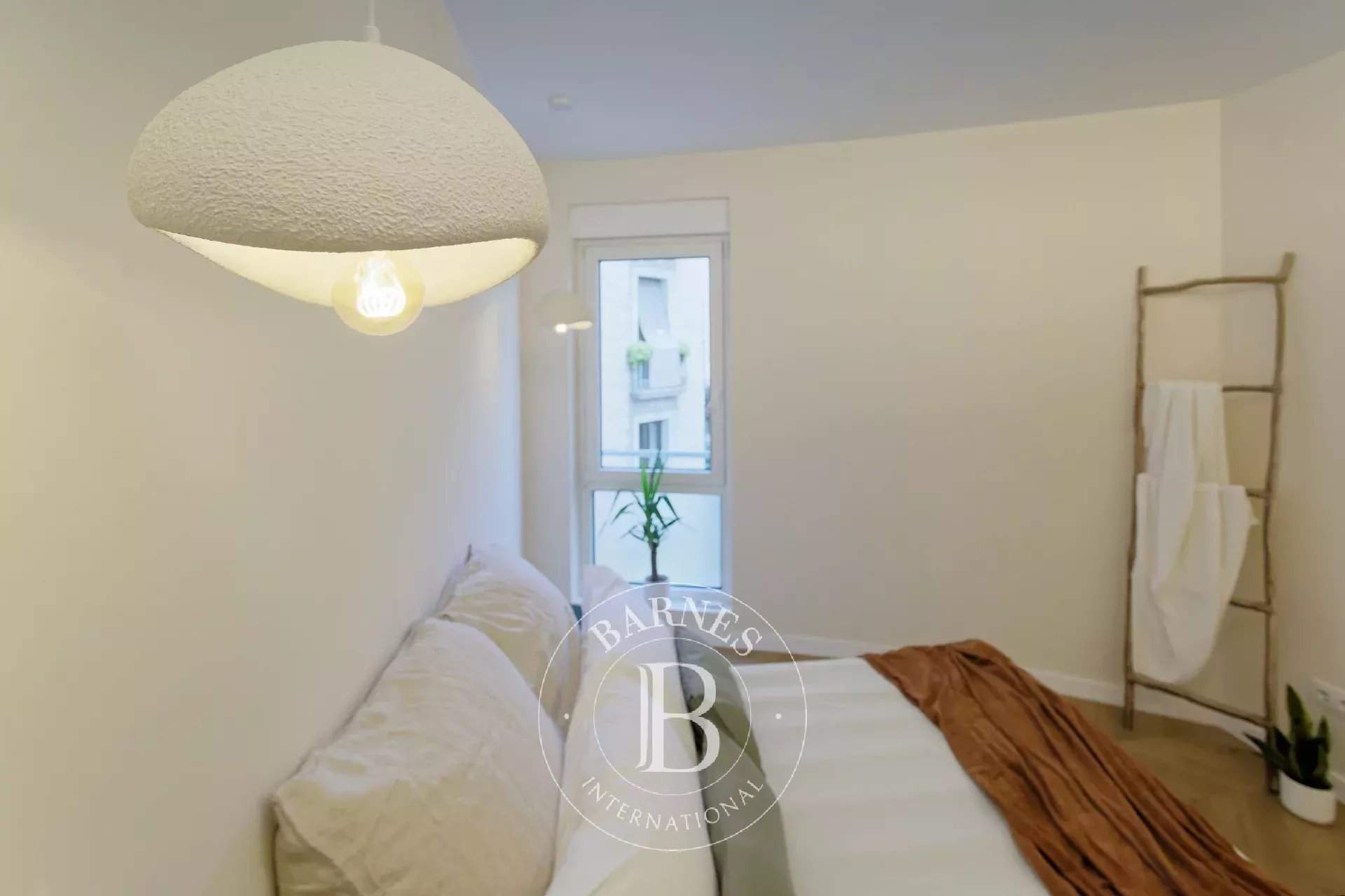 Barcelona  - Piso  - picture 12