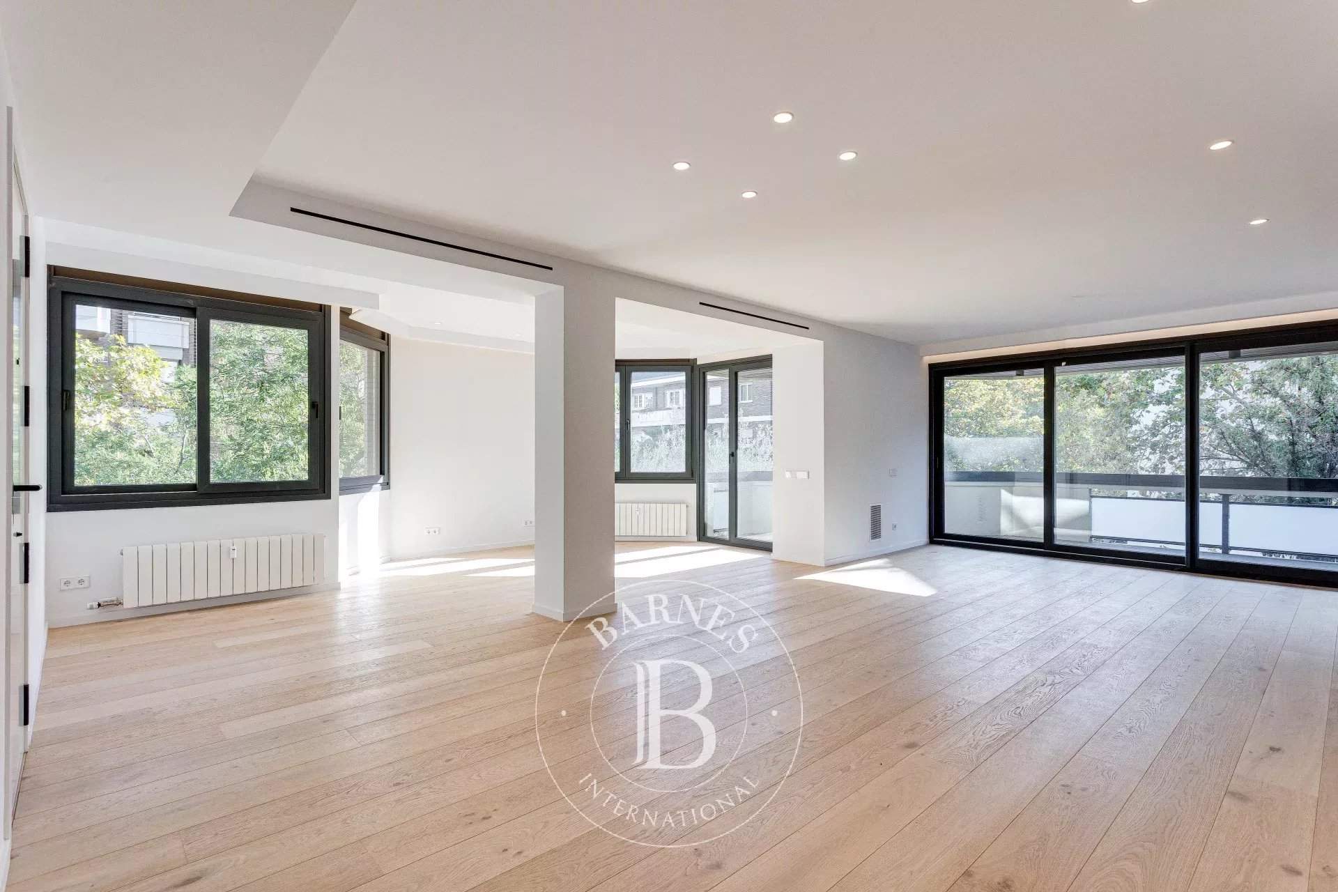 Barcelona  - Apartment 4 Bedrooms - picture 1