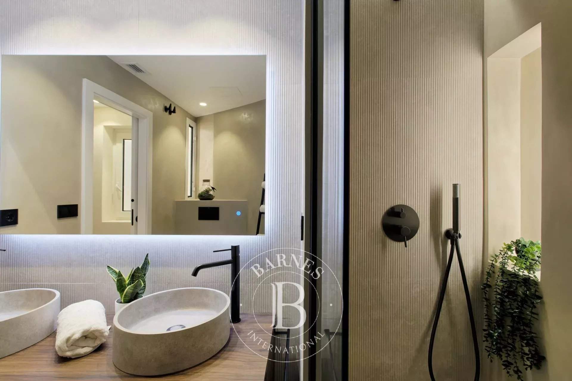 Barcelona  - Piso  - picture 18