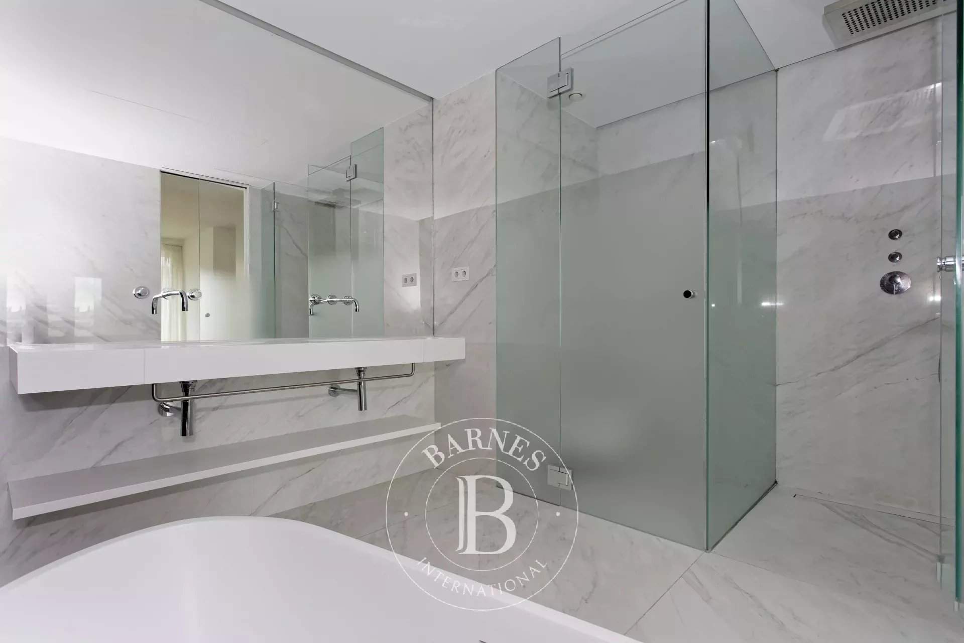 Barcelona  - Piso  - picture 16