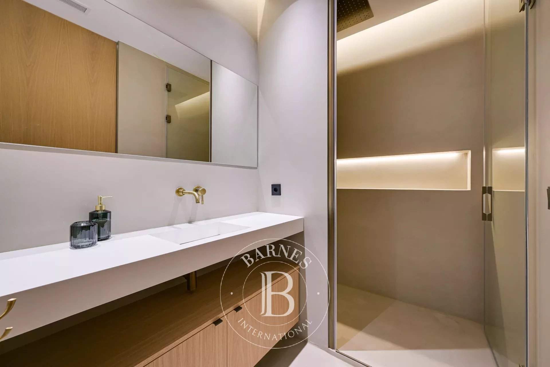 Barcelona  - Piso  - picture 15