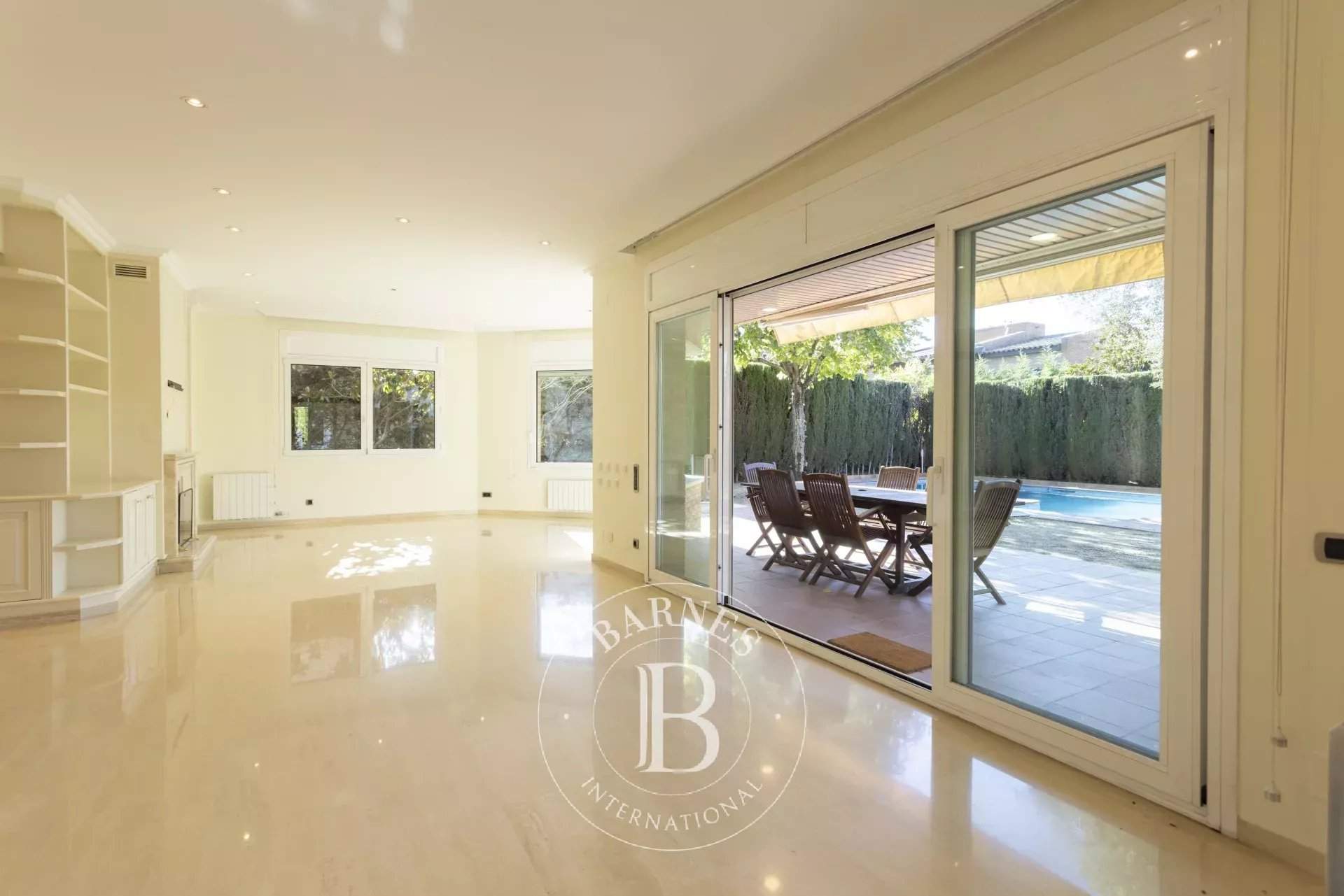 Sant Cugat del Vallés  - Chalet 6 Bedrooms - picture 12