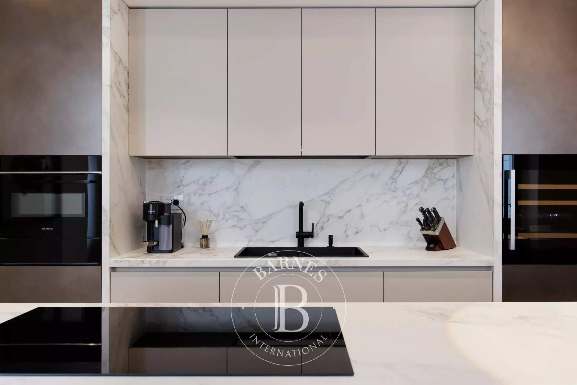 Barcelona  - Apartment 3 Bedrooms - picture 12