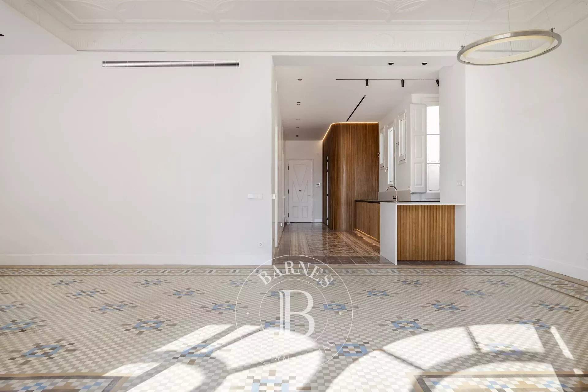 Barcelona  - Penthouse 3 Bedrooms - picture 8
