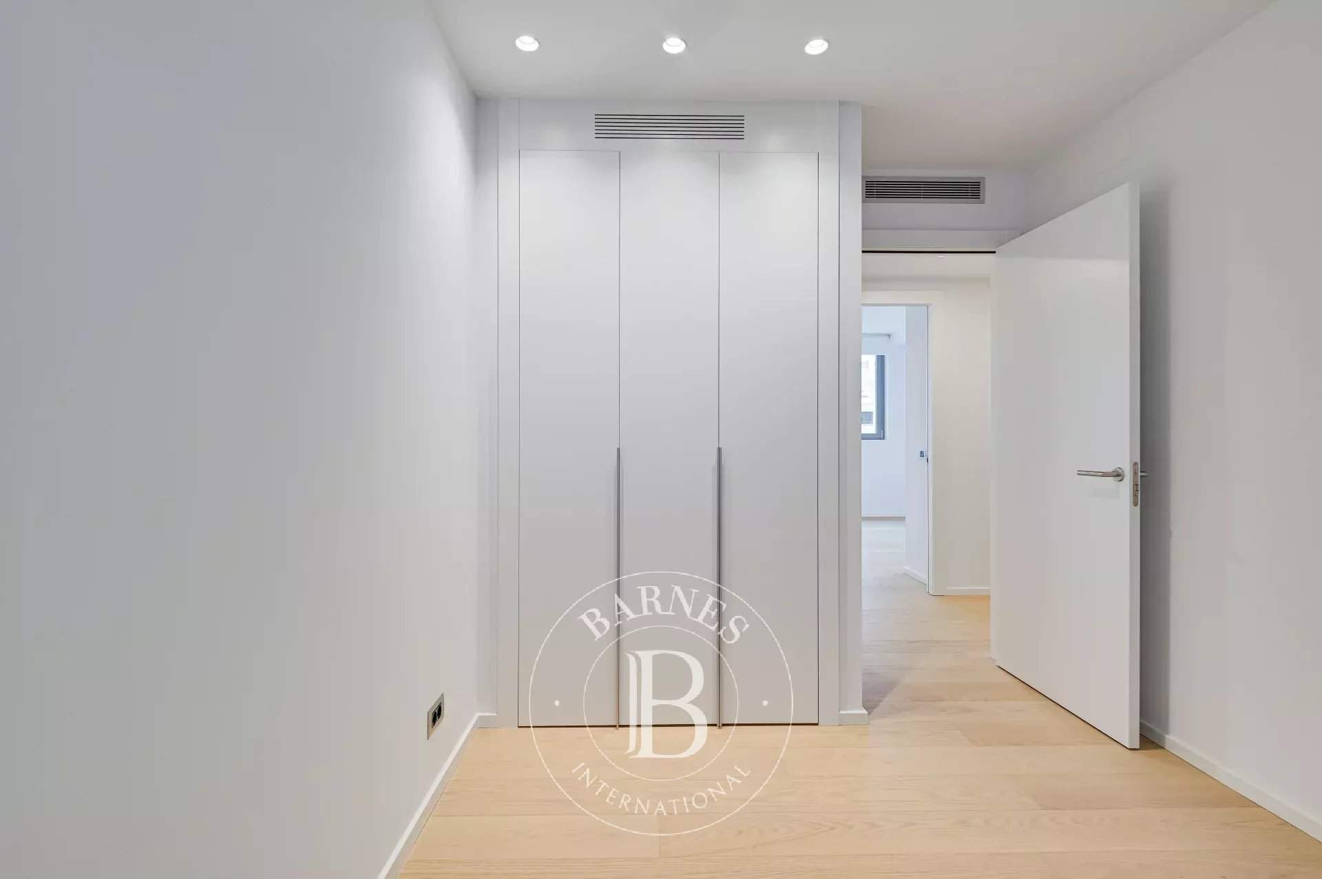 Barcelona  - Piso  - picture 17