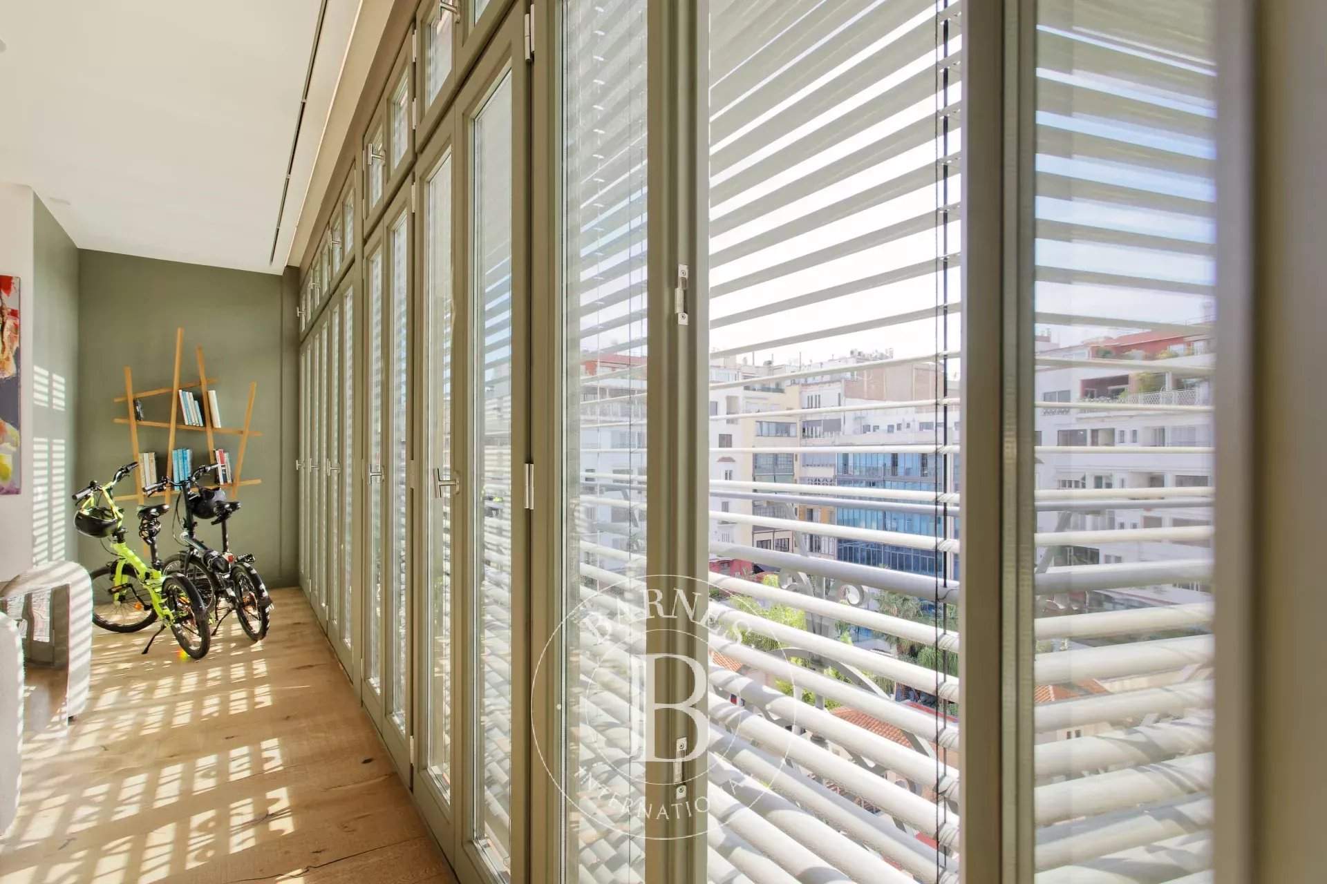 Barcelona  - Piso  - picture 19