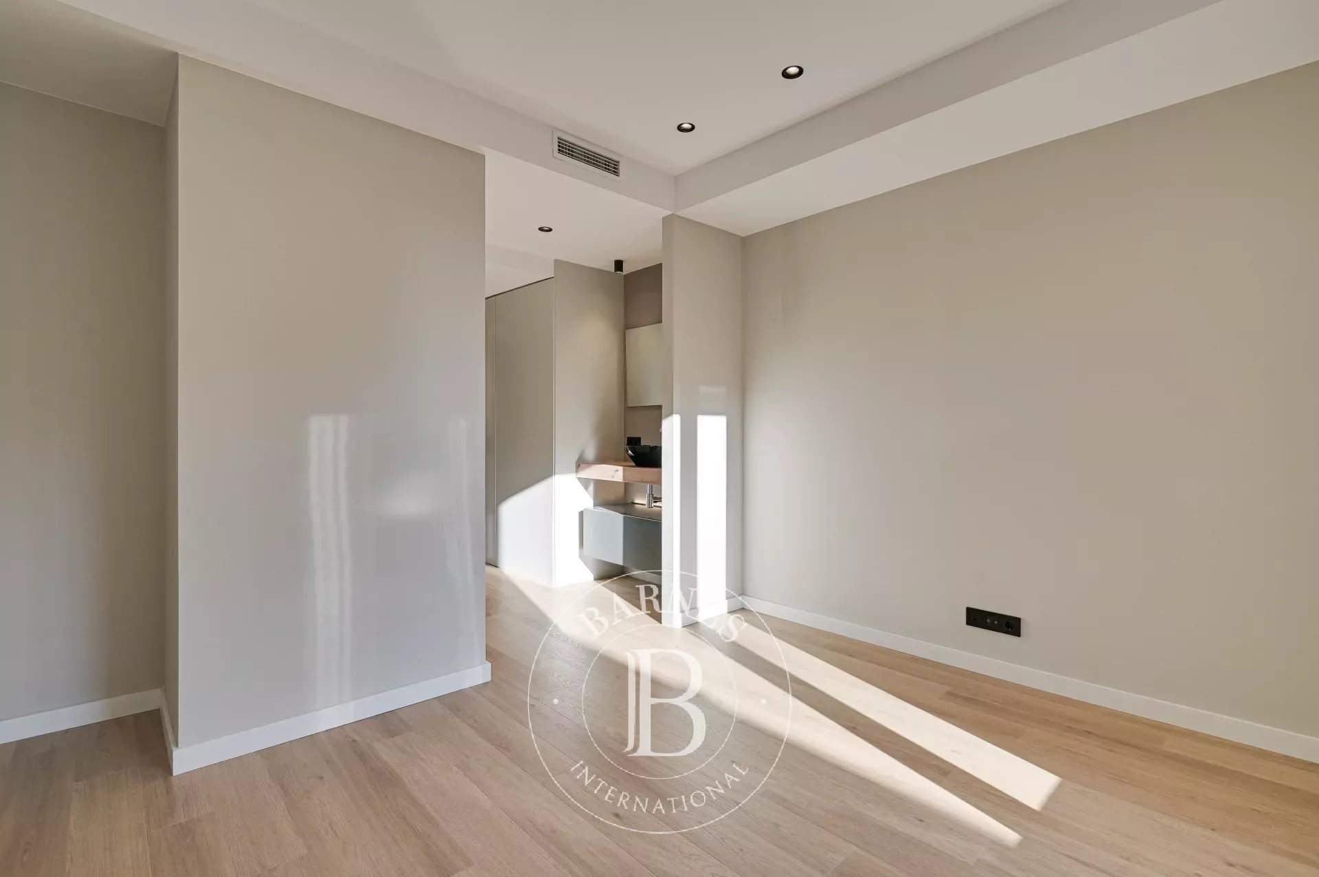 Barcelona  - Apartment 3 Bedrooms - picture 16