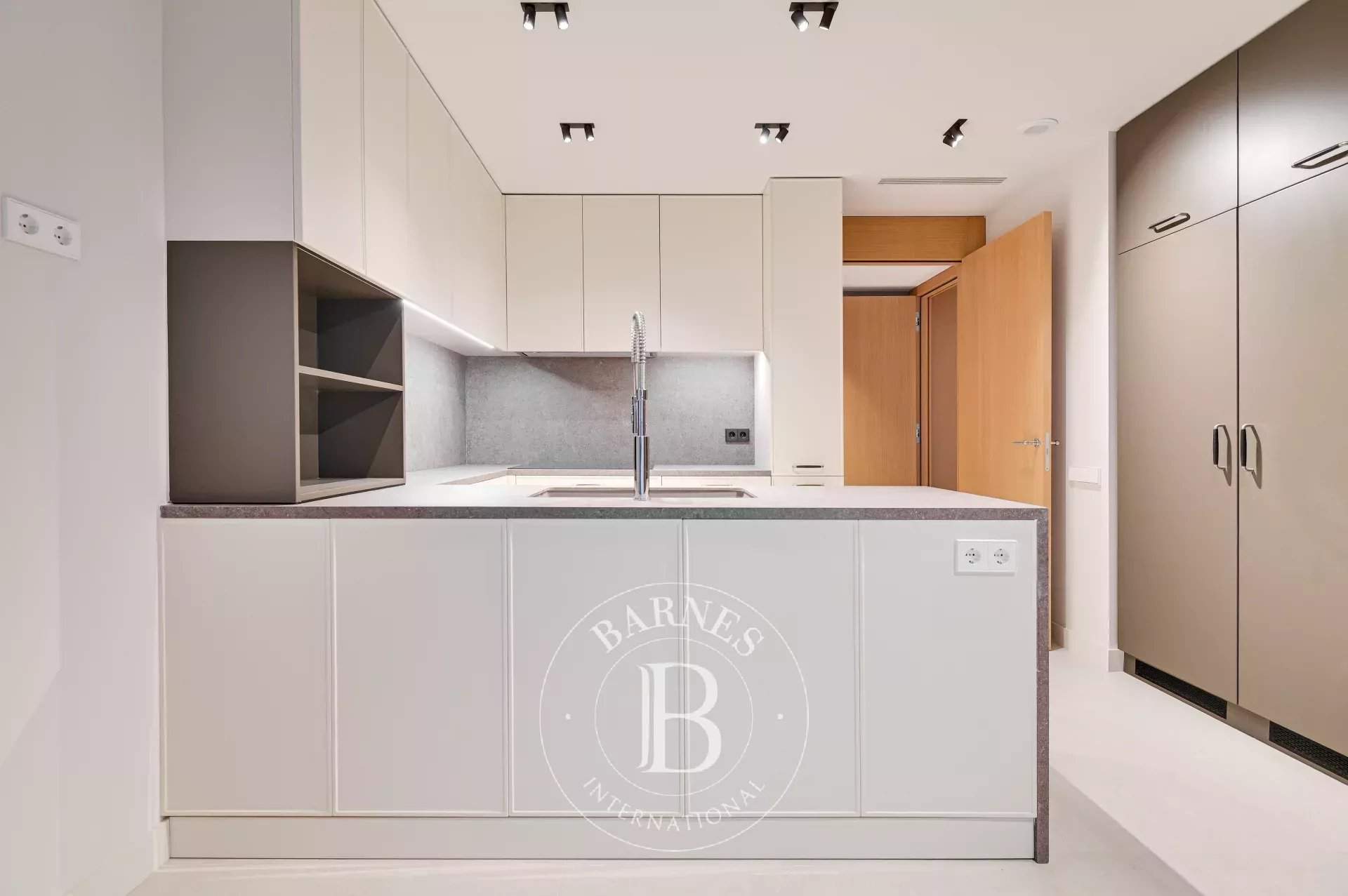 Barcelona  - Appartement  - picture 14