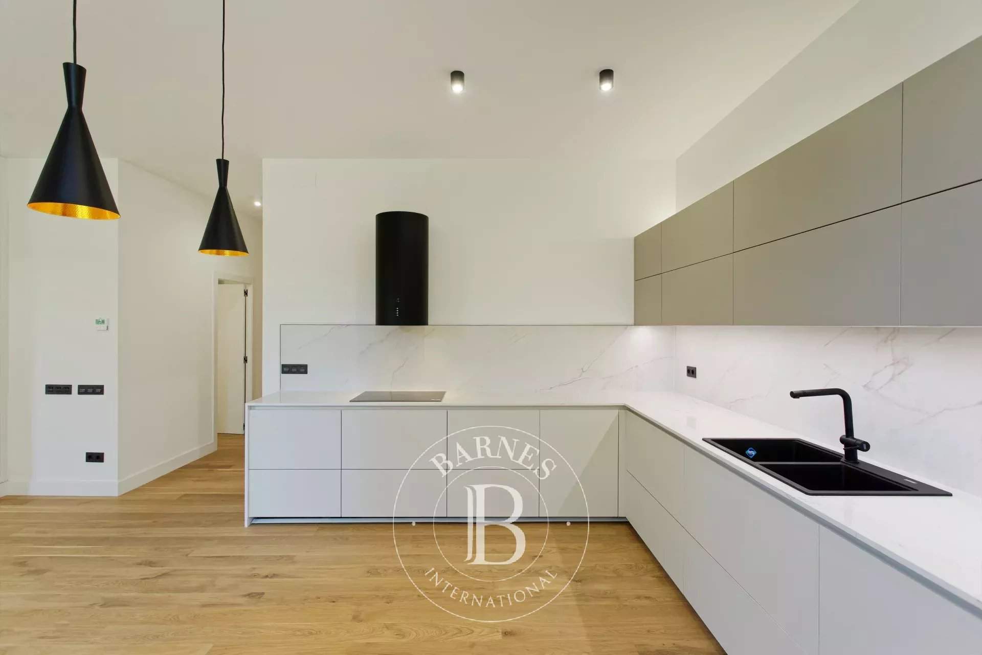 Barcelona  - Apartment 3 Bedrooms - picture 11