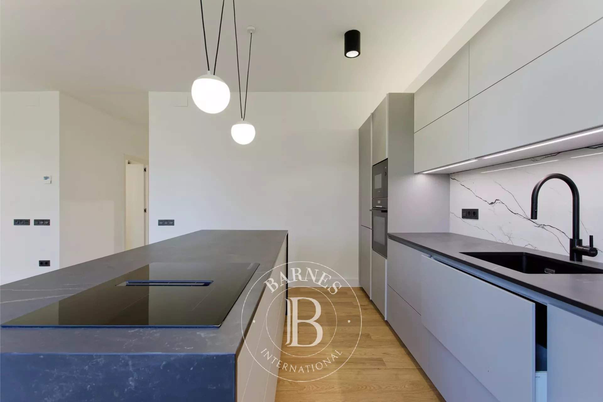 Barcelona  - Appartement  - picture 12