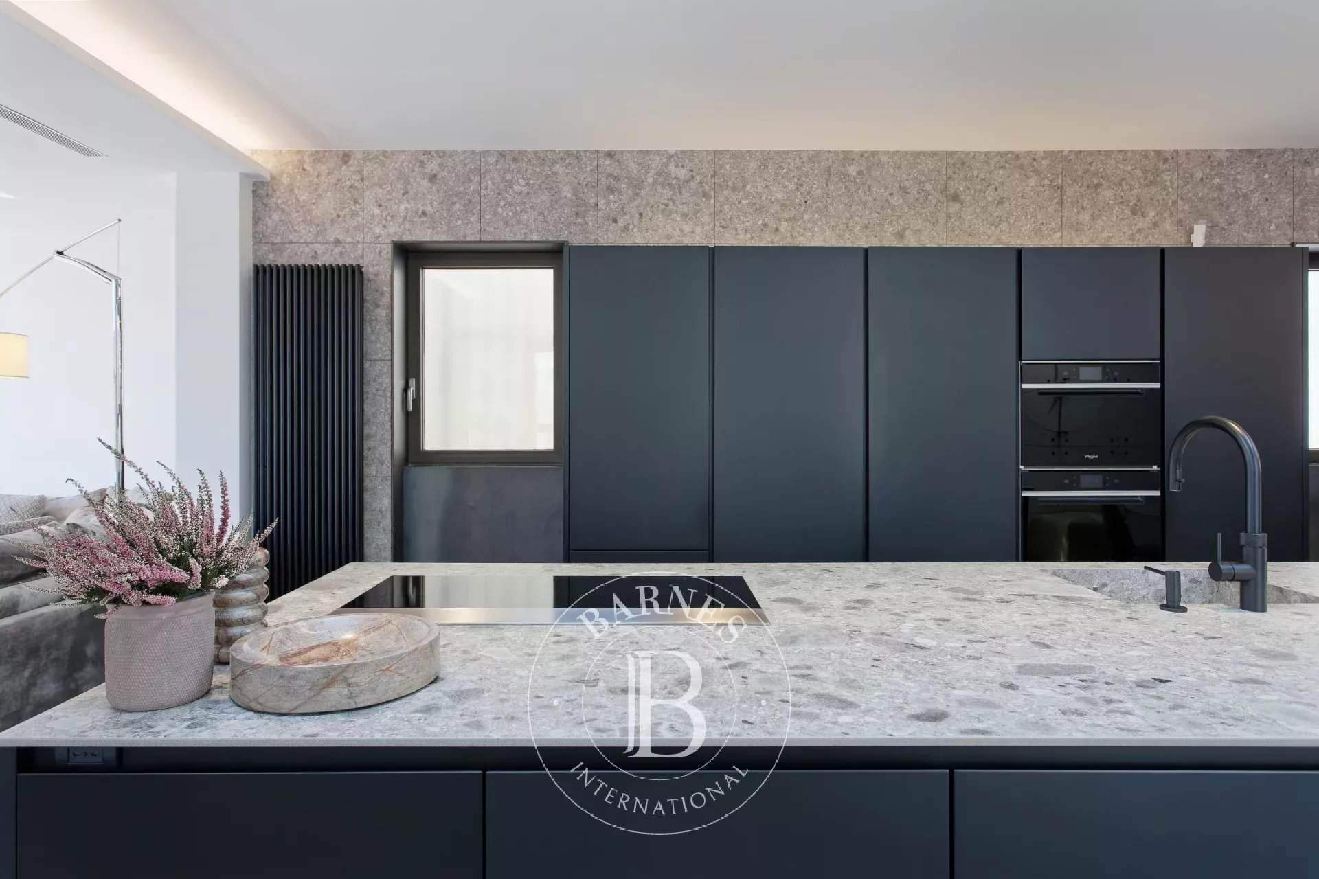 Barcelona  - Piso  - picture 10