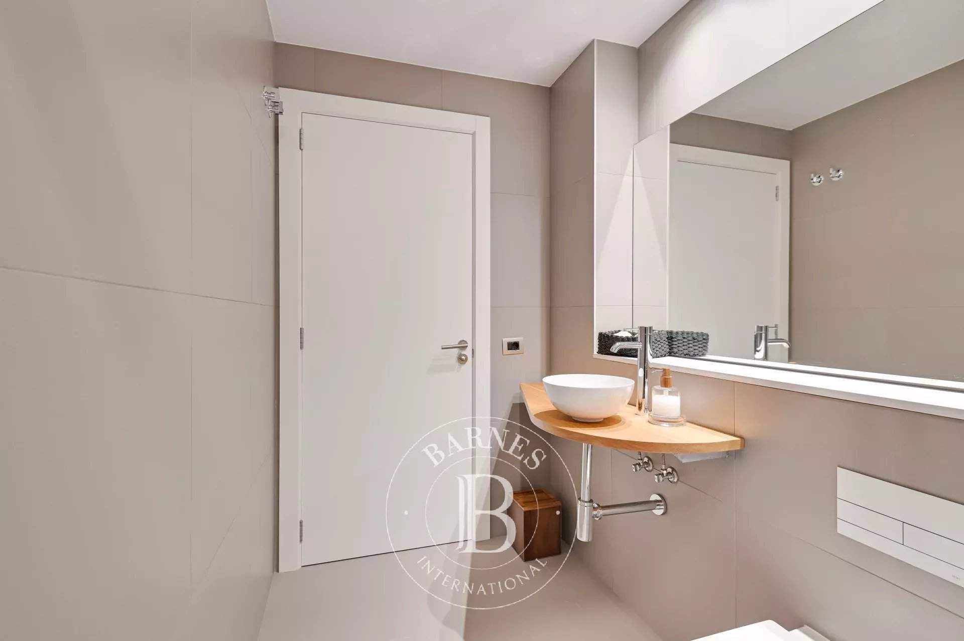 Barcelona  - Piso  - picture 14