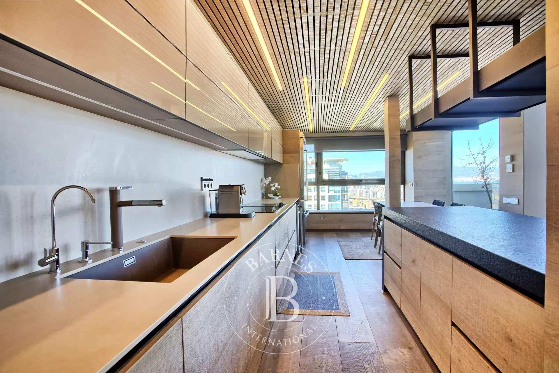 Barcelona  - Penthouse 3 Bedrooms - picture 9