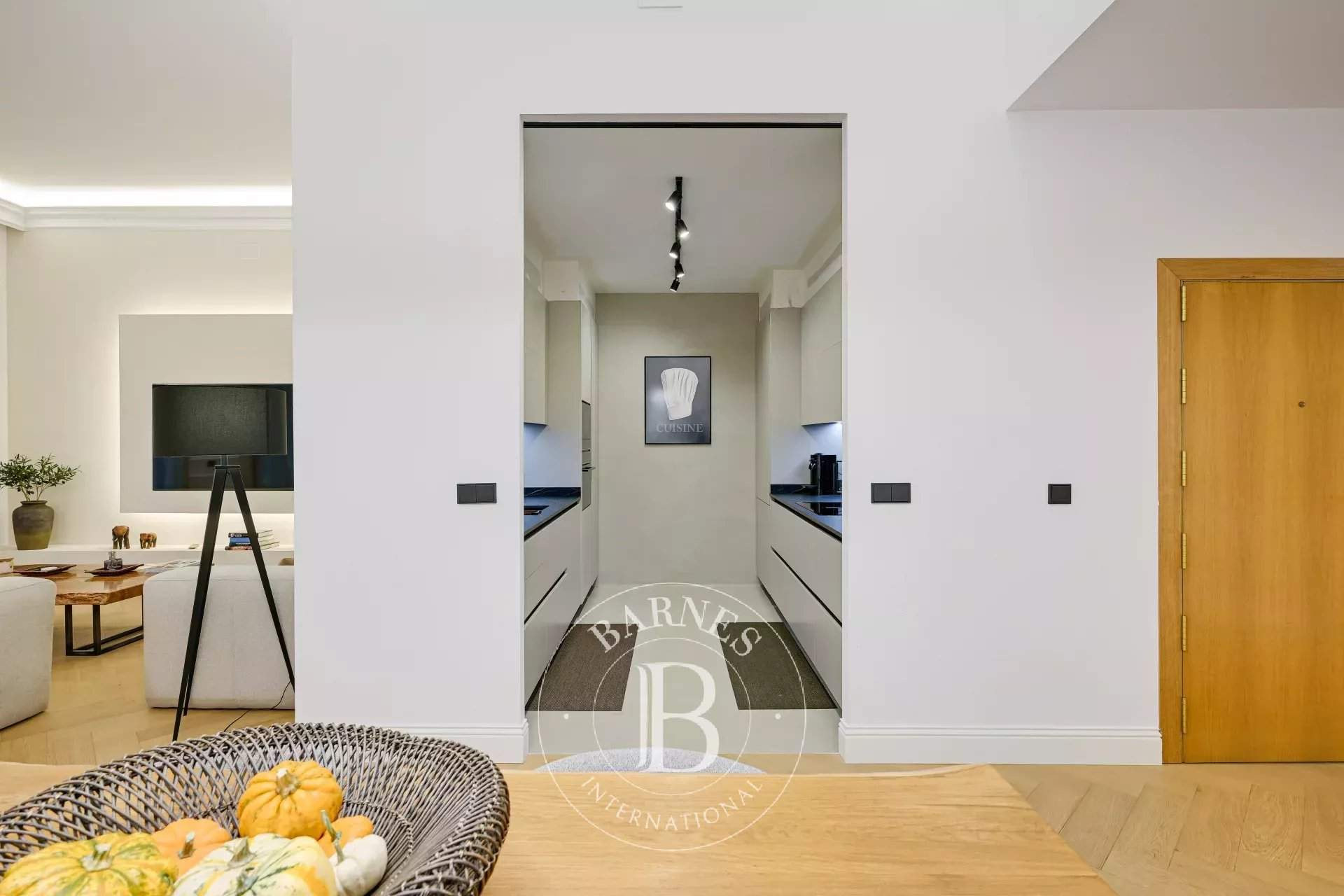 Barcelona  - Piso  - picture 10