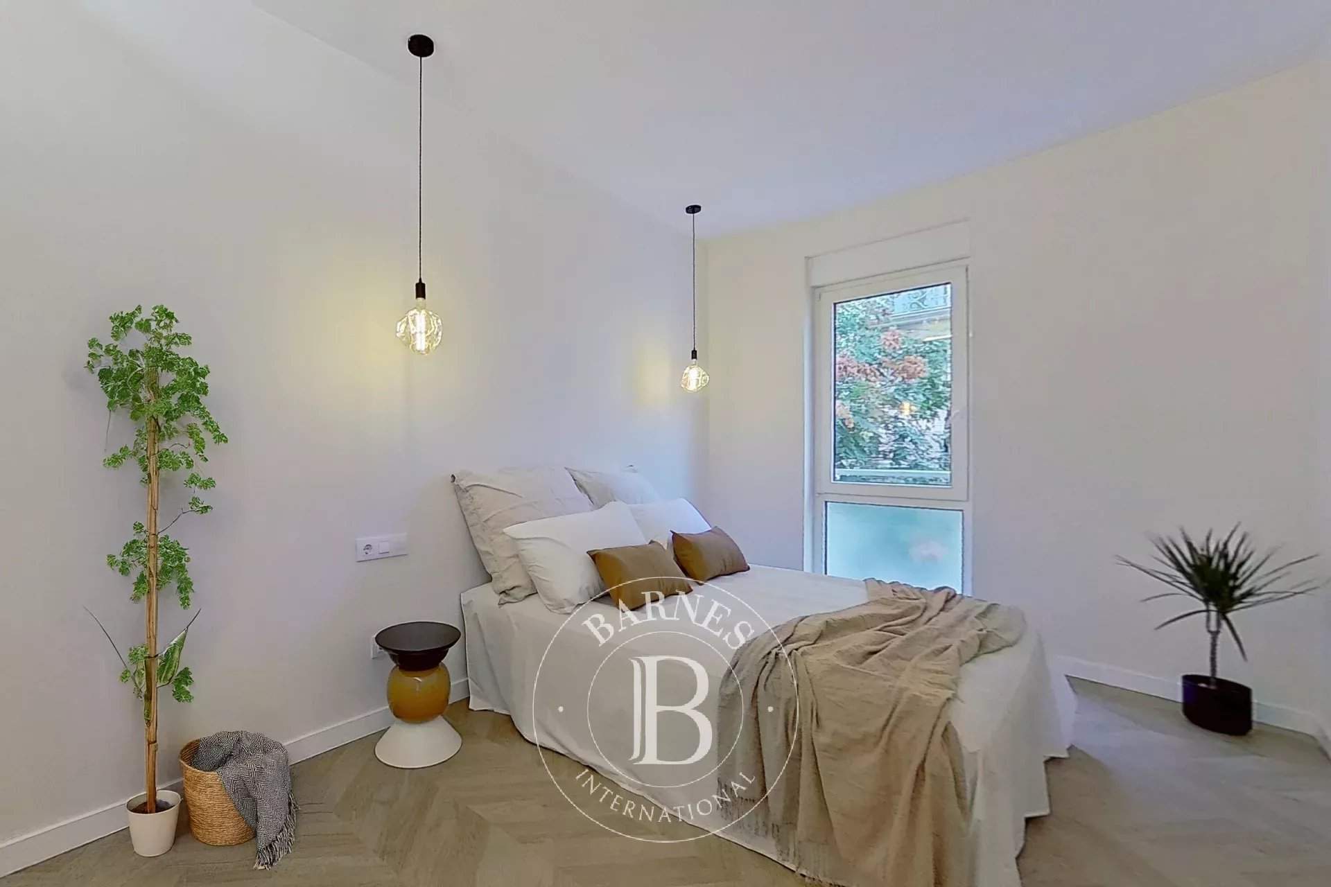 Barcelona  - Piso  - picture 20