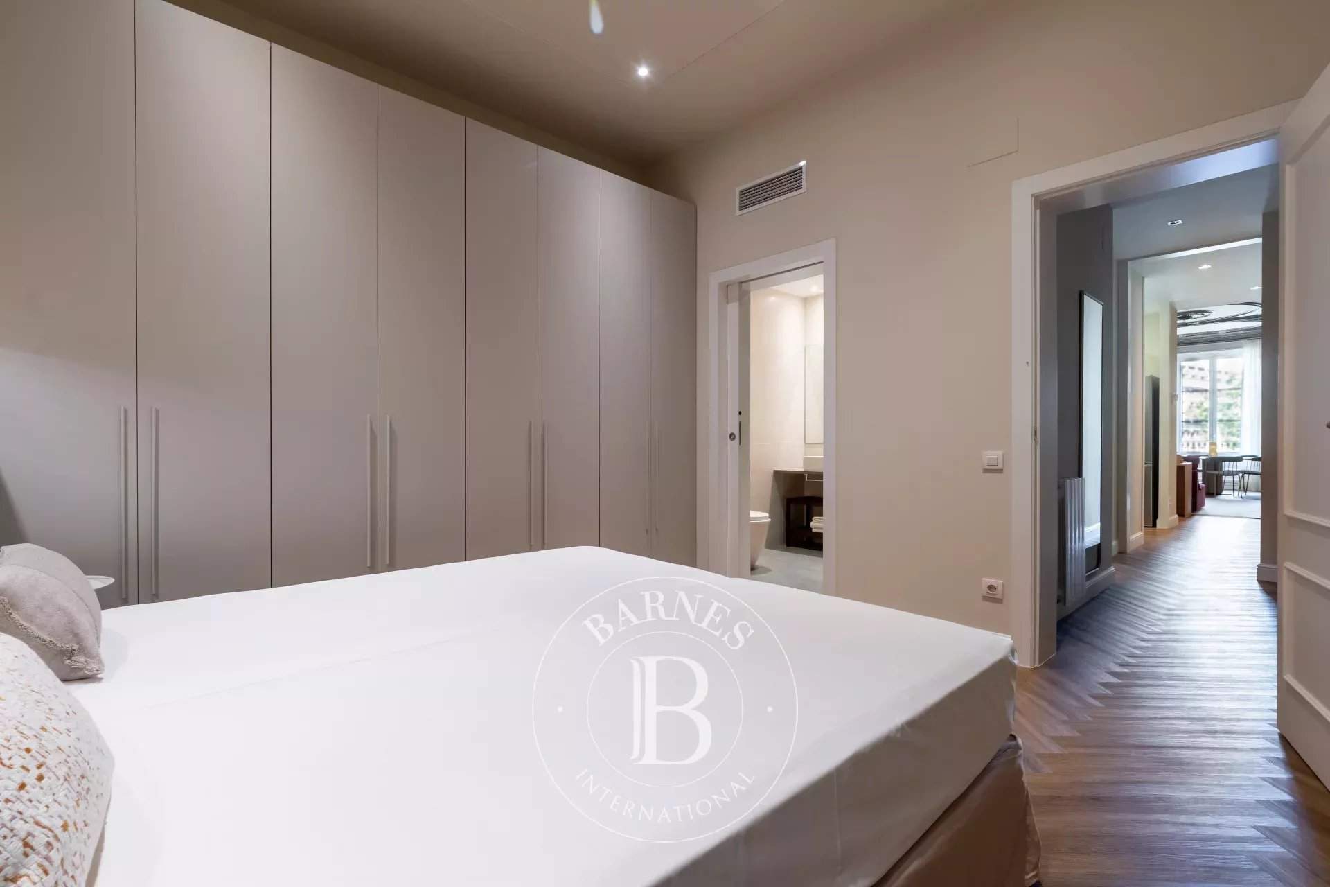 Barcelona  - Piso  - picture 17